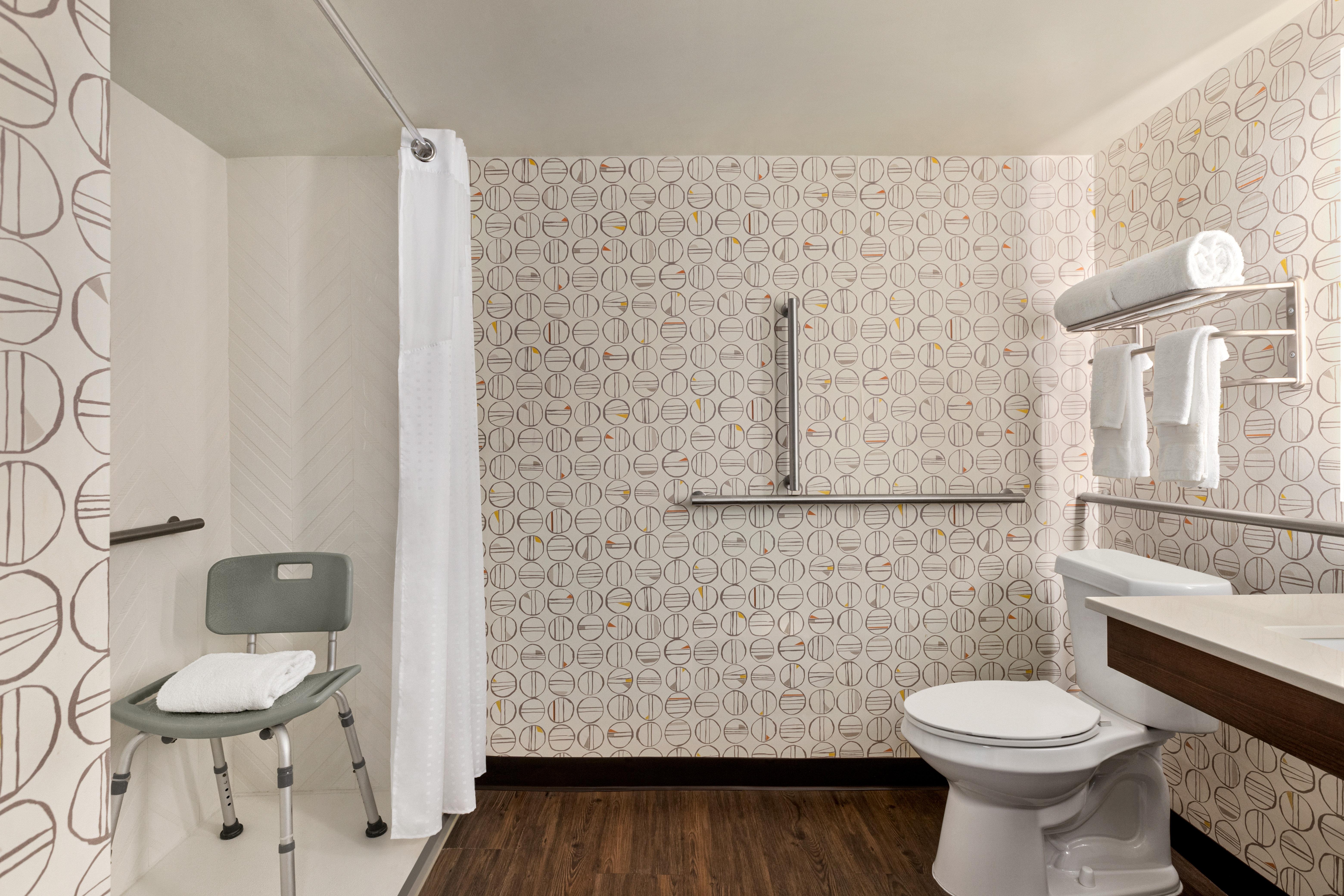 Room Accessible King Size Bed