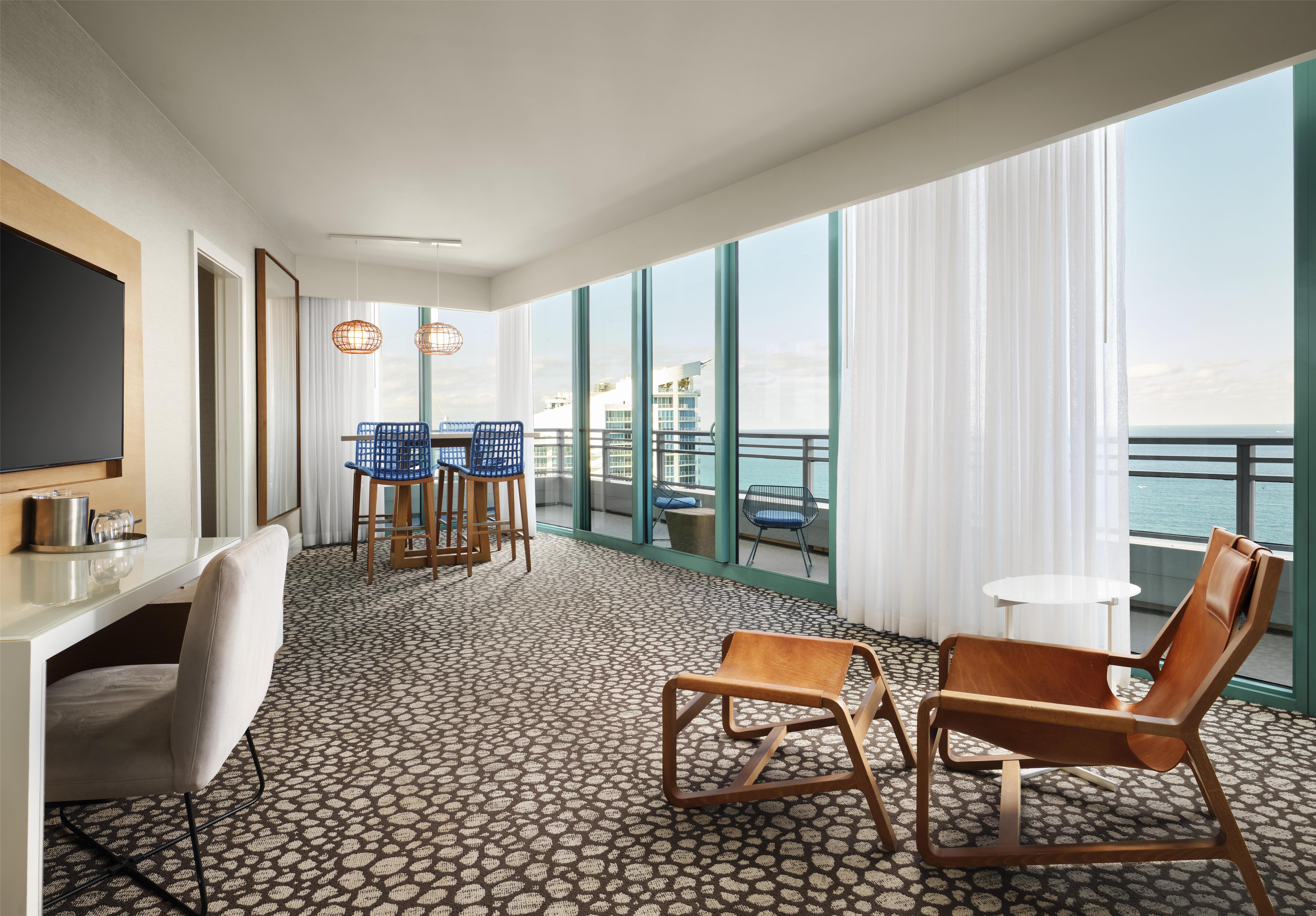 Suite Ocean Front with Balcony