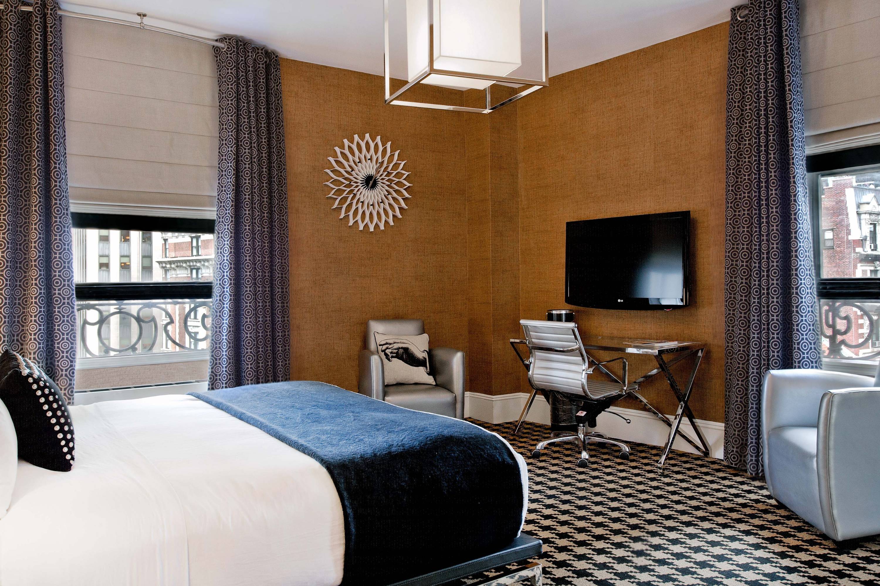 Double Deluxe King Bed