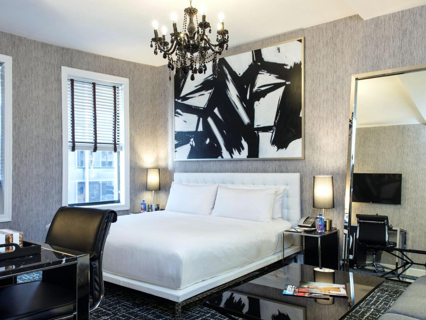 Double Deluxe King Bed