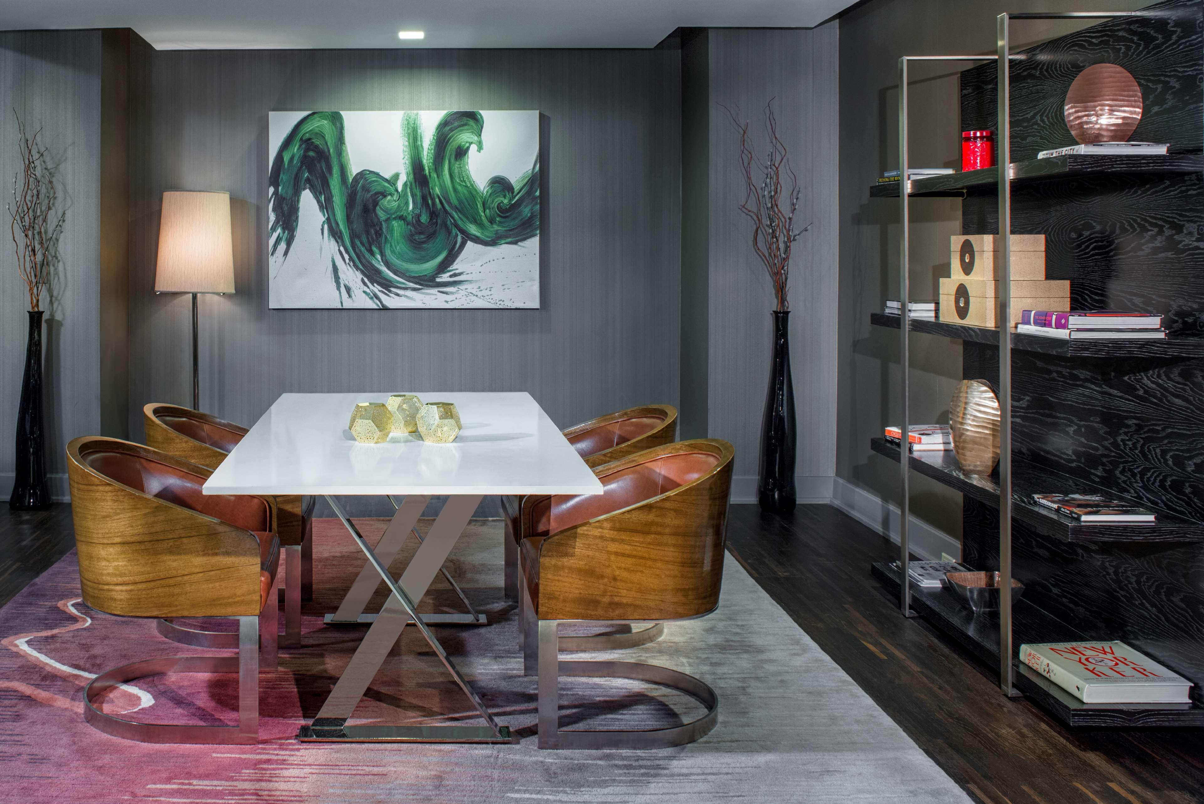 Double Queen Bed Non Smoking