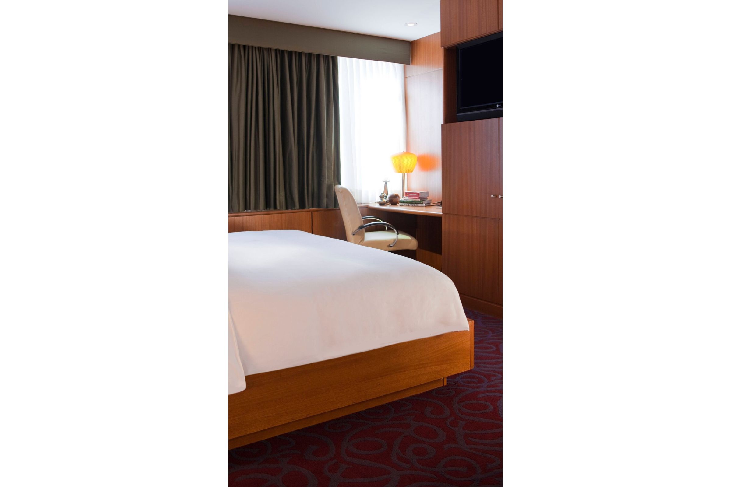 Double Superior Queen Bed