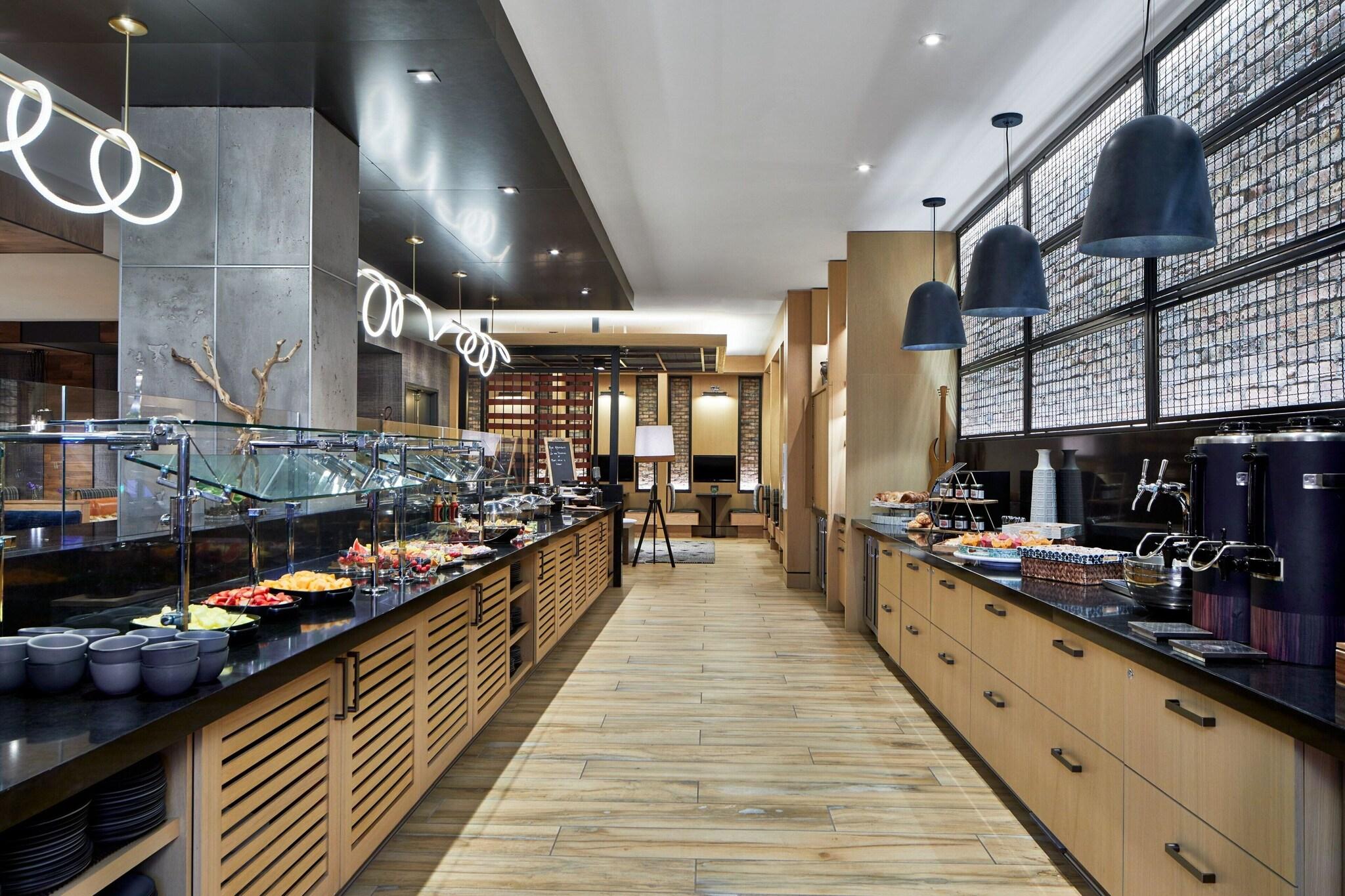 Double Club King Bed