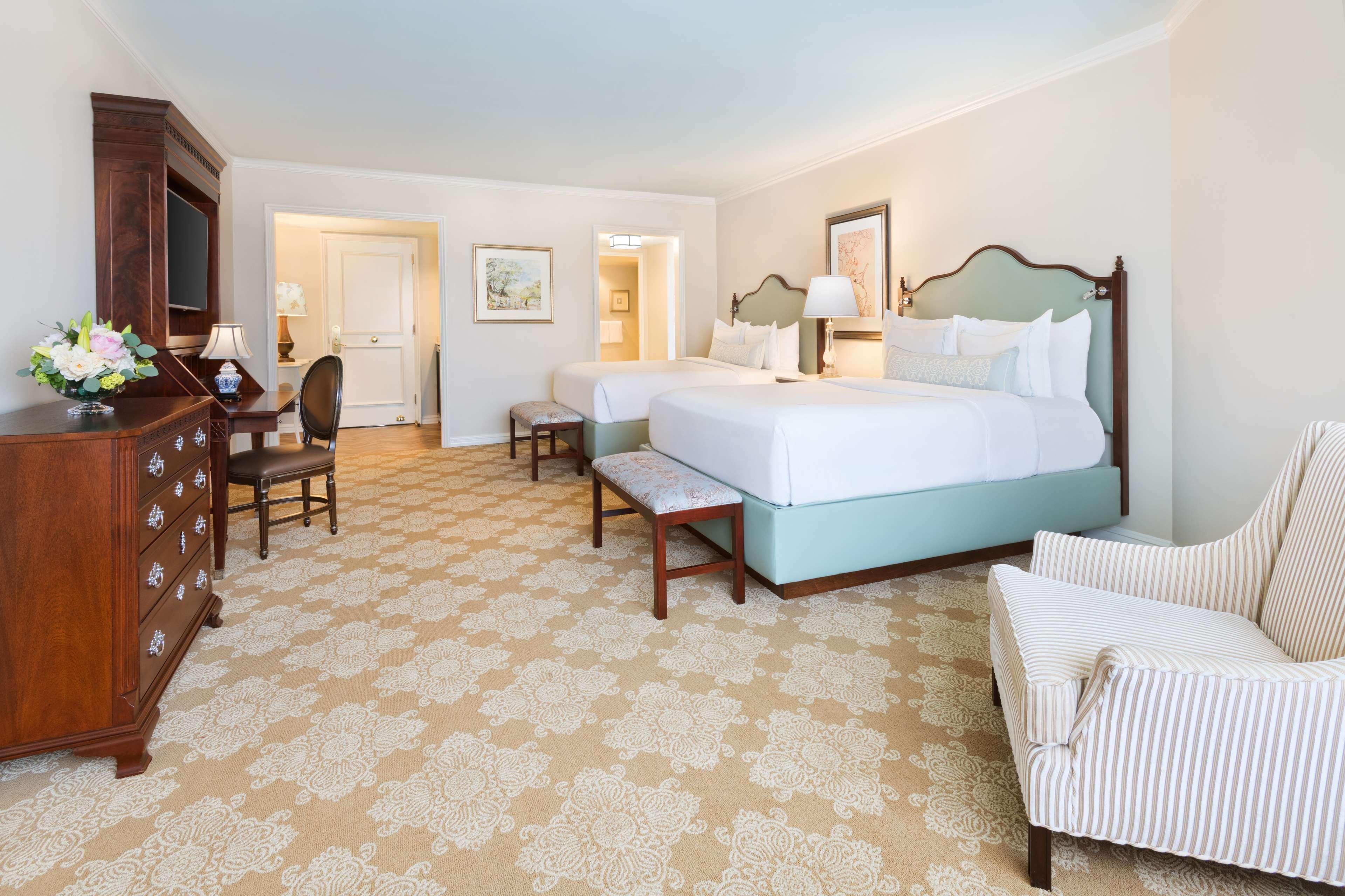 Double Club Queen Bed