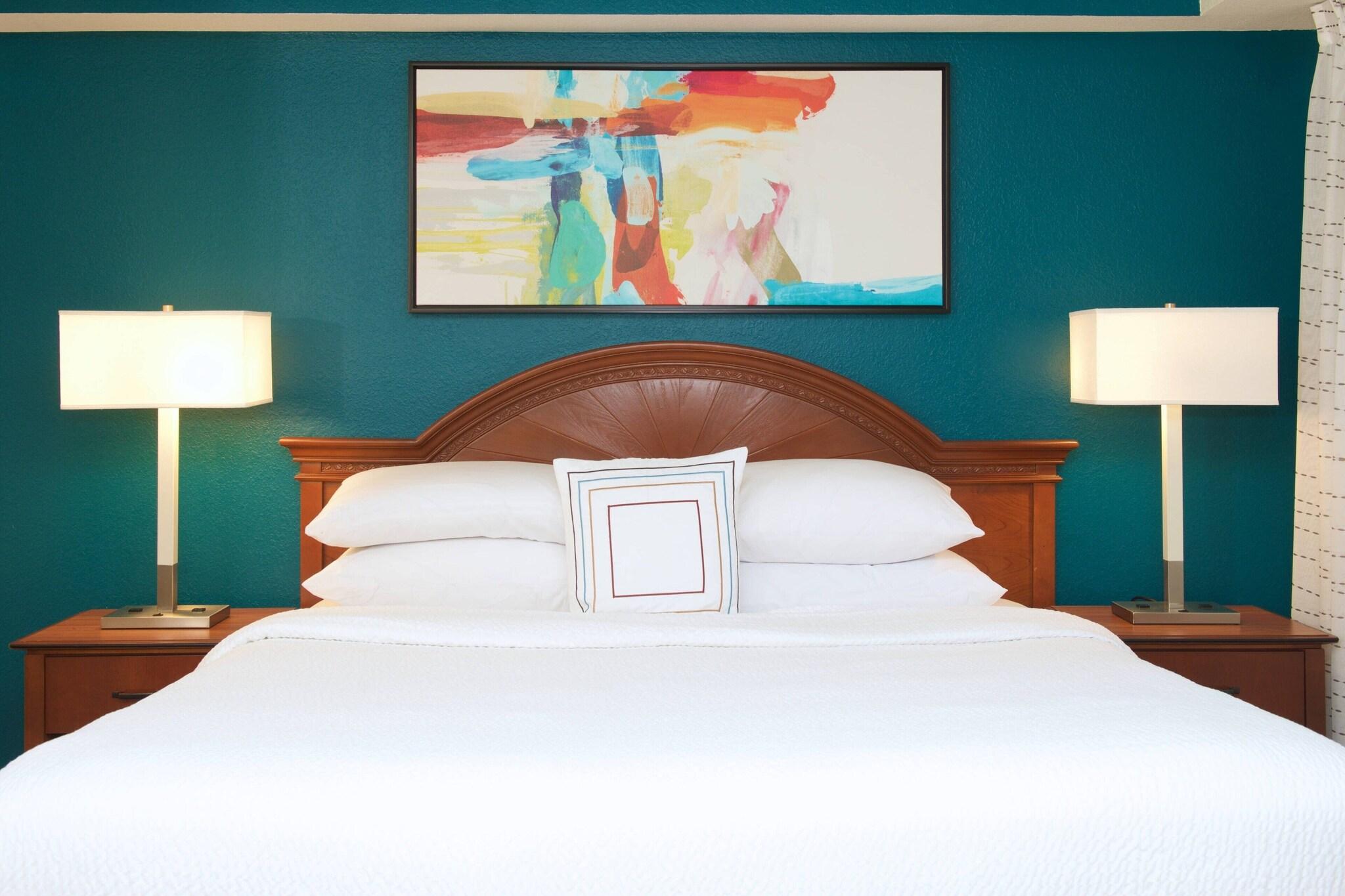 Suite Two Queen Beds One Bedroom