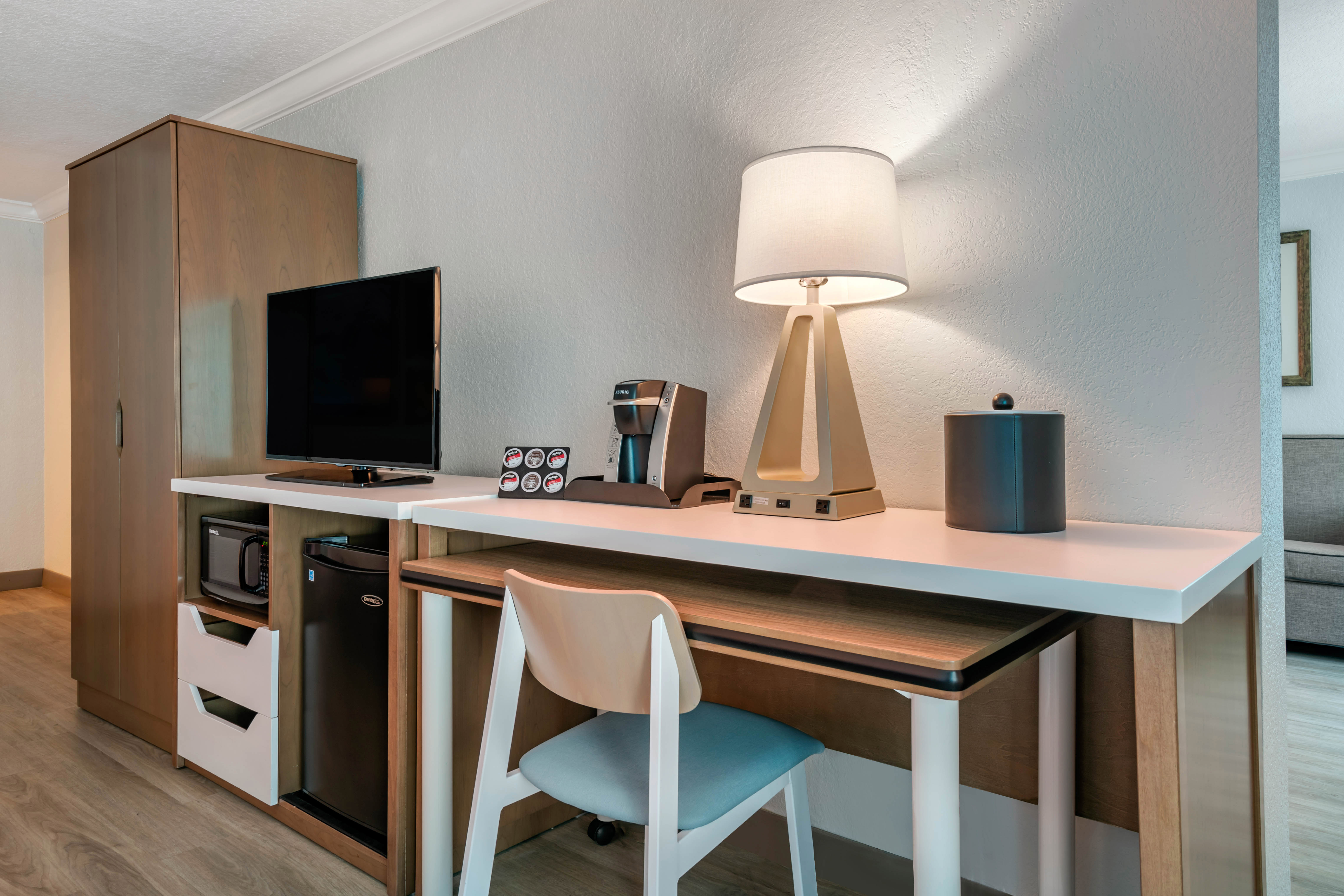 Suite Two Queen Beds Non Smoking