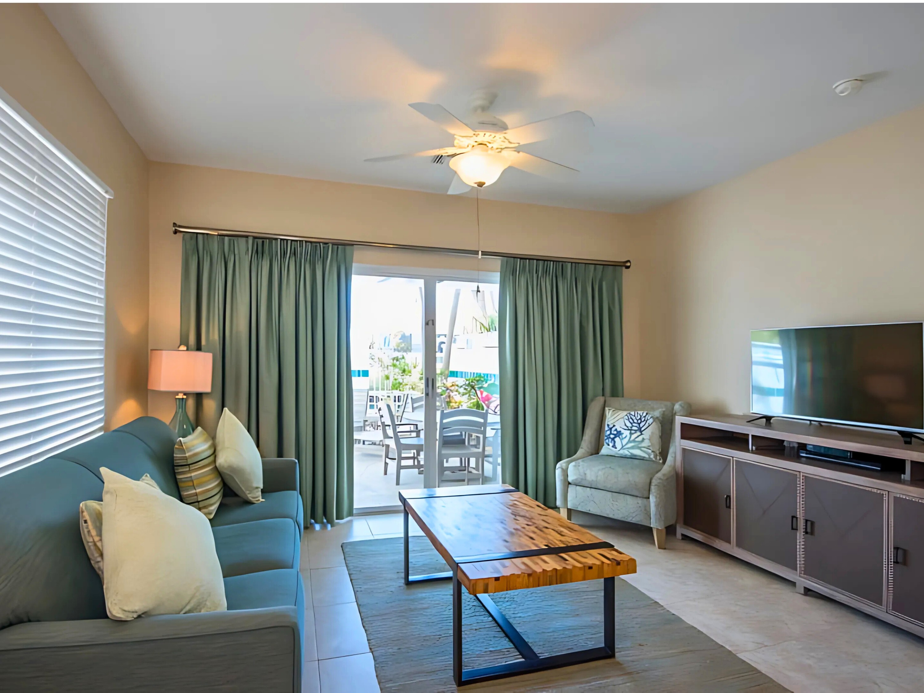 Villa Two Queen Beds