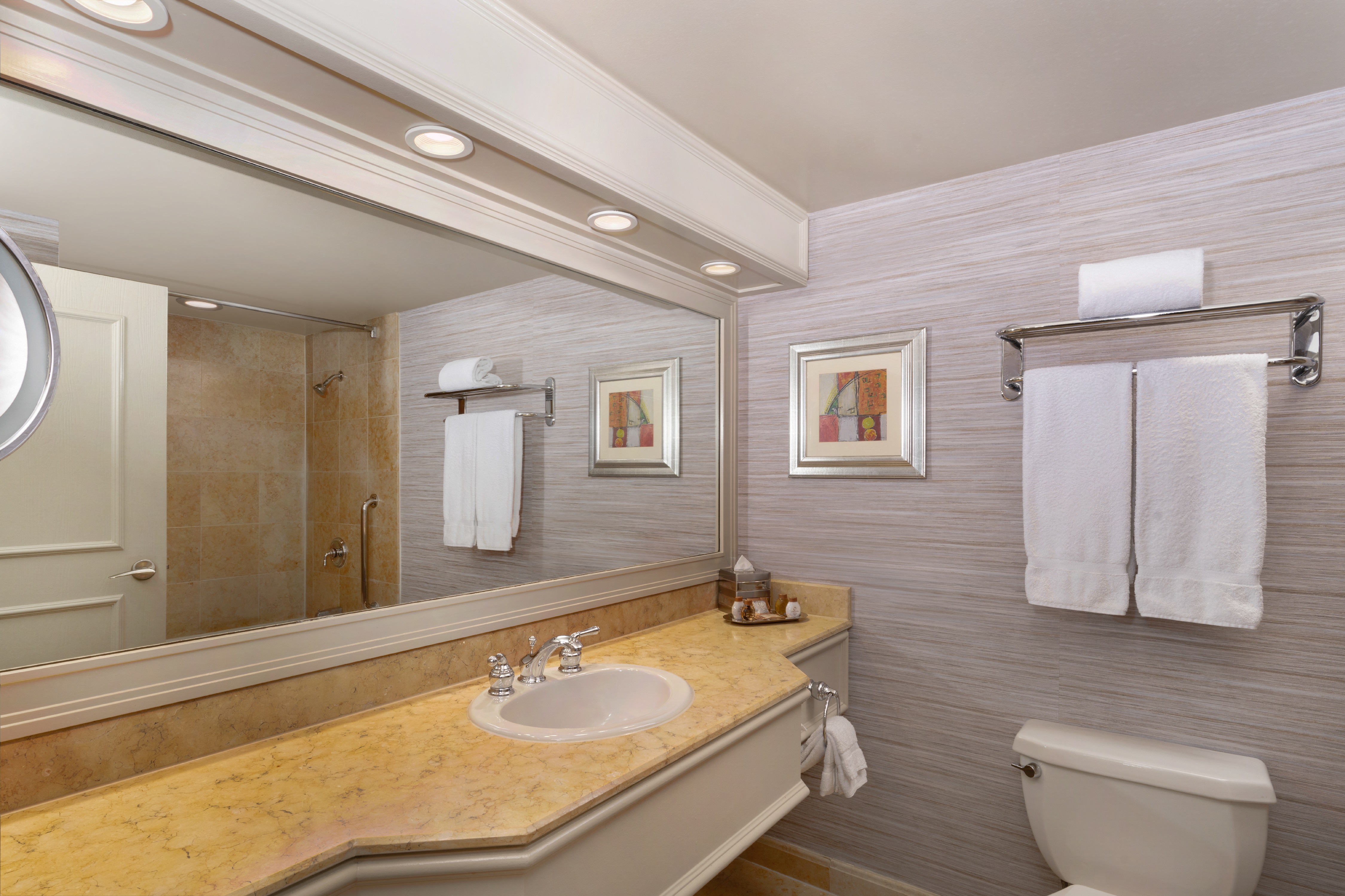 Double Deluxe Two Queen Beds