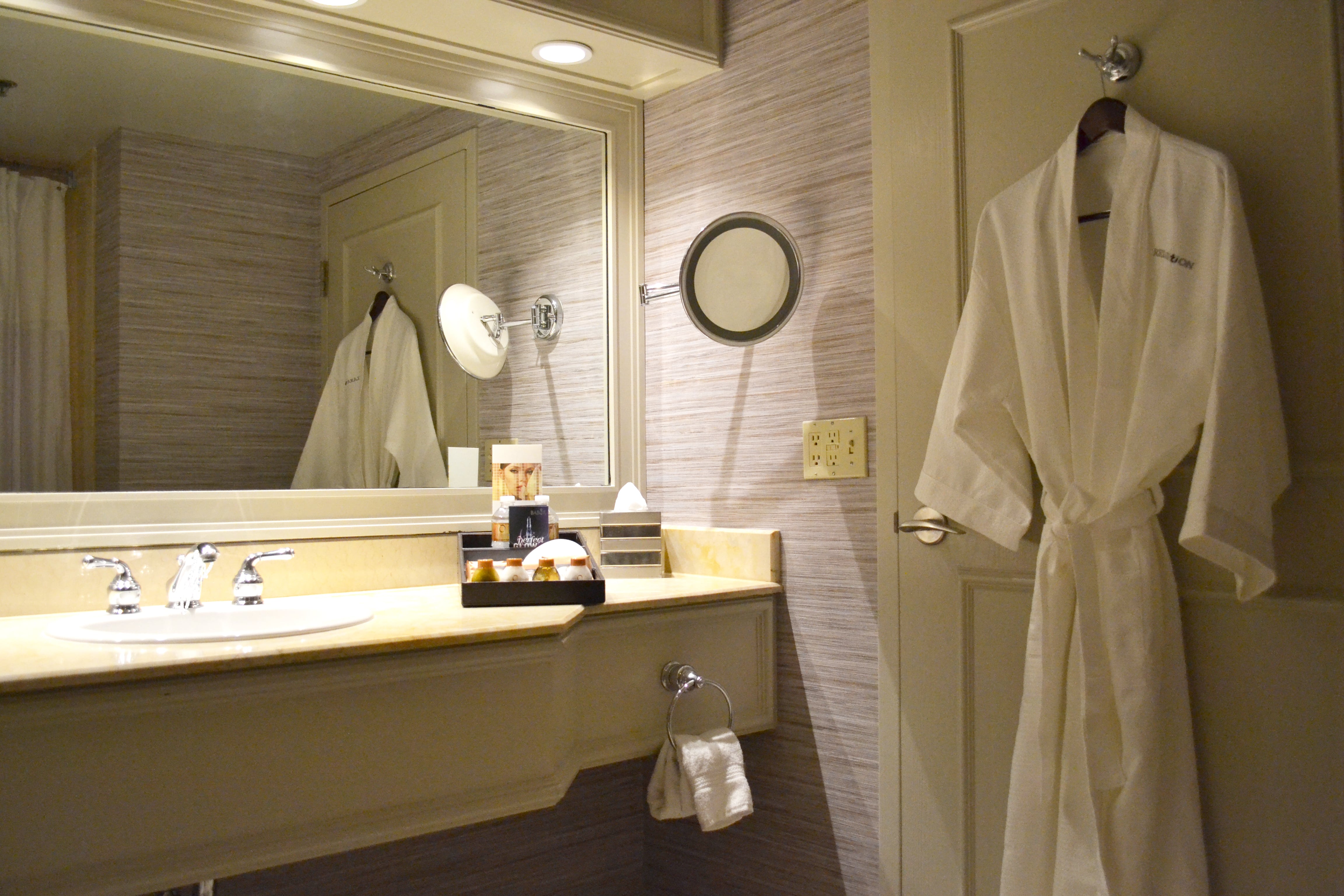 Triple Deluxe Non Smoking