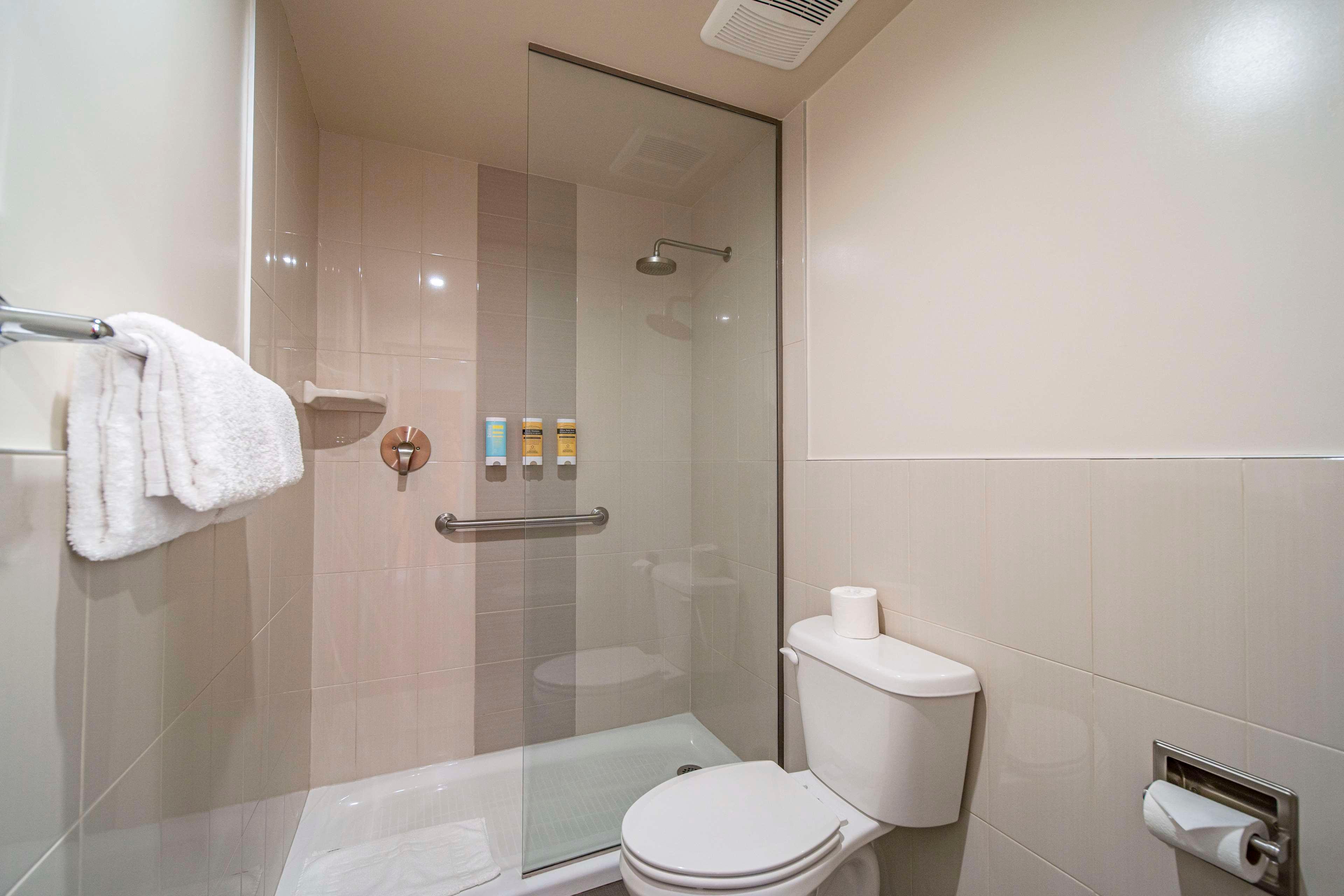 Room Two Double Beds