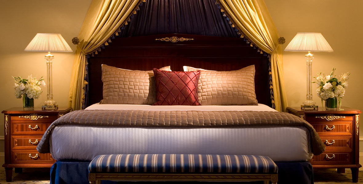 Double Club King Bed