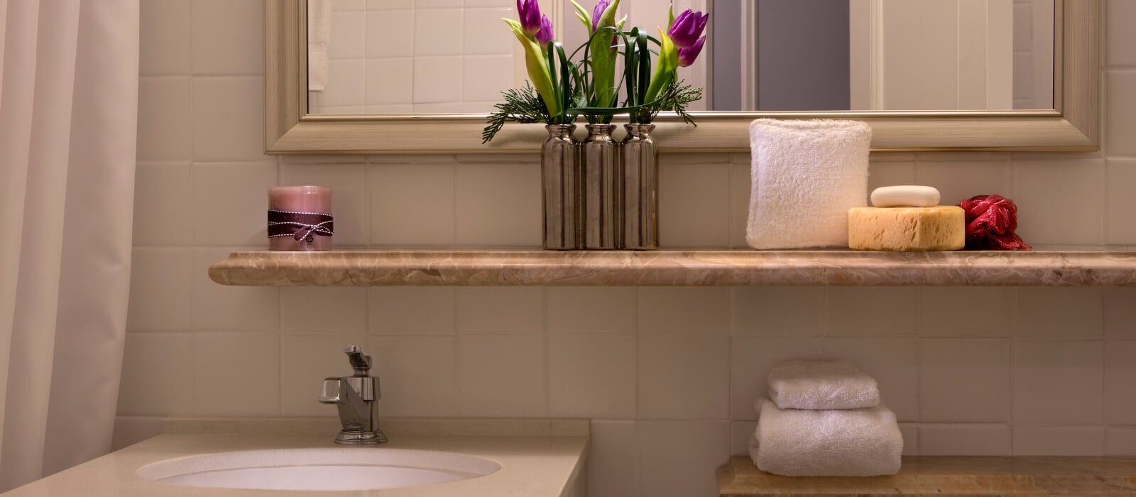 Studio King Size Bed