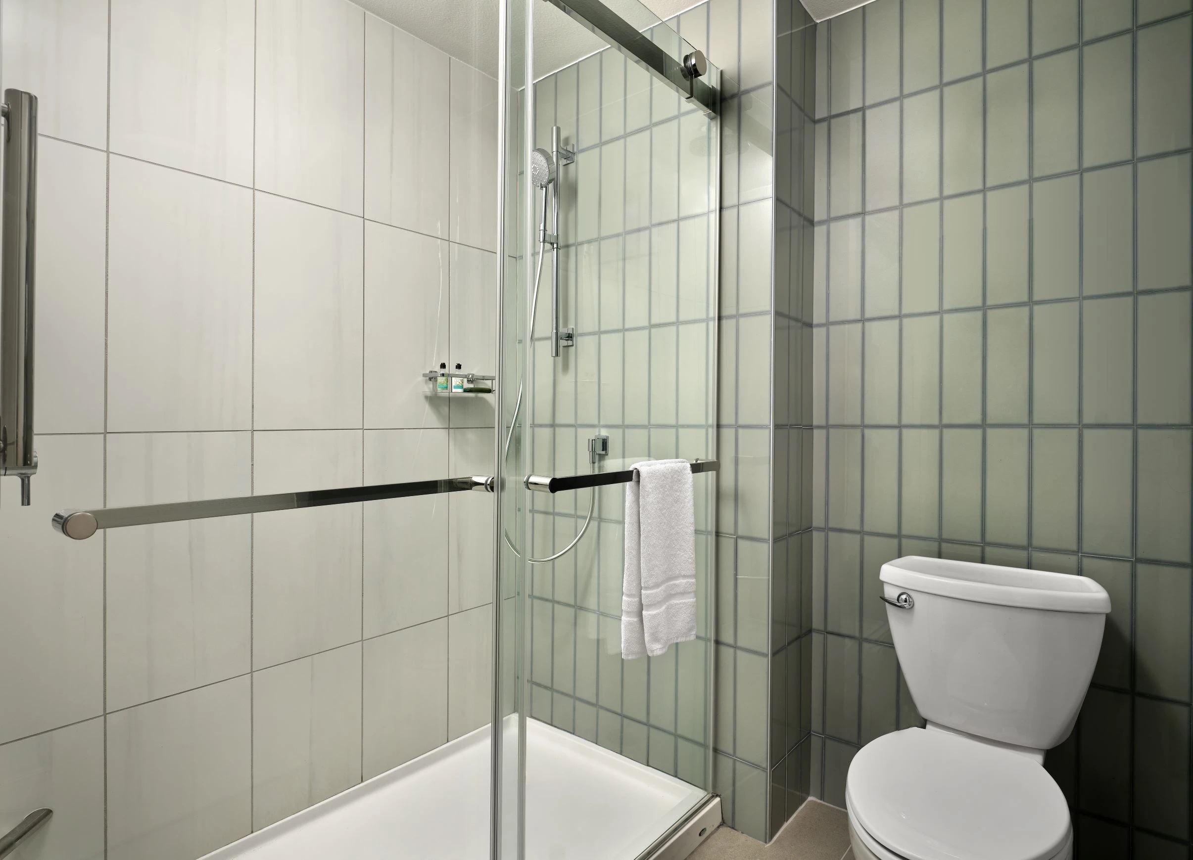 Suite Queen Size Bed