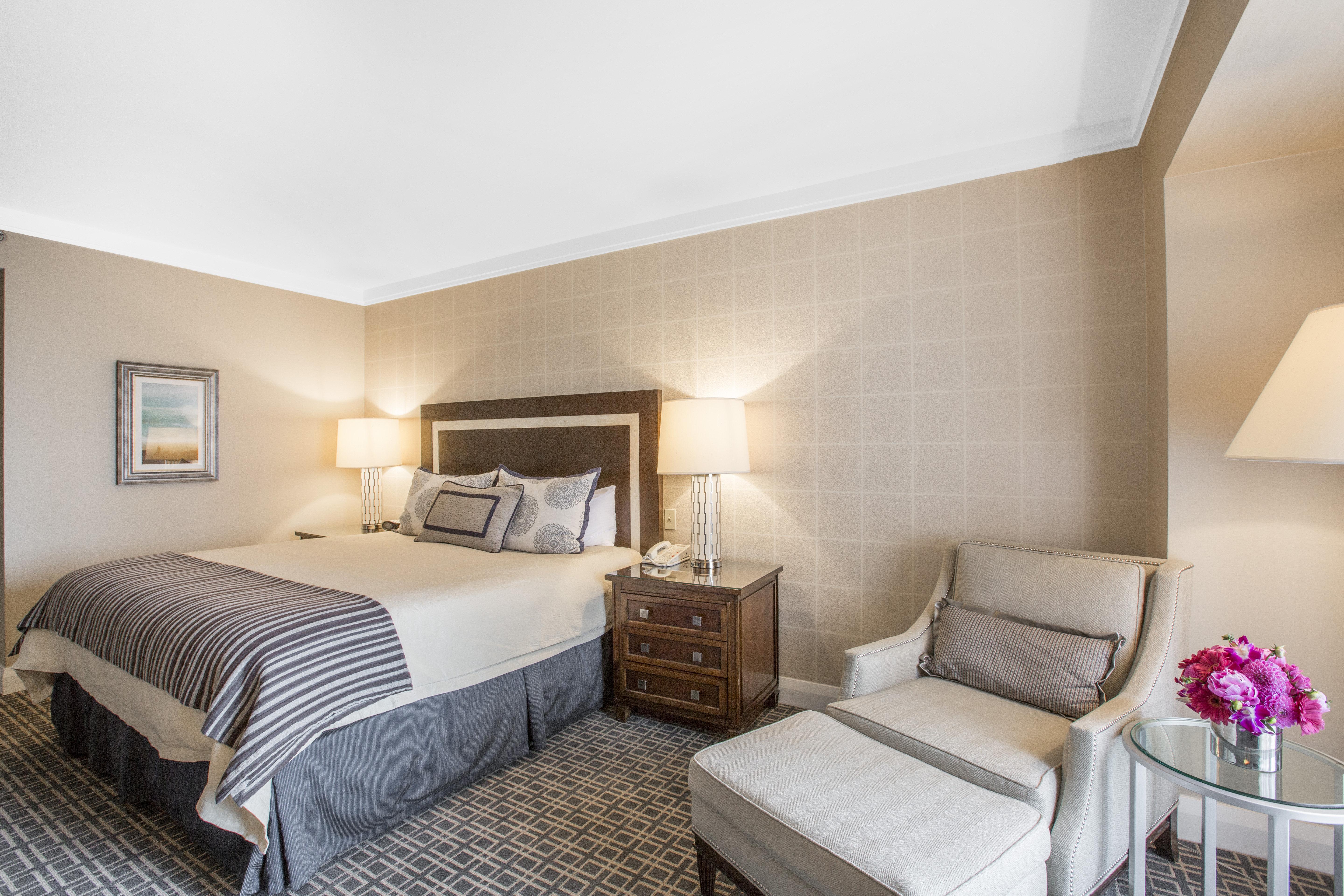 Double Deluxe King Bed