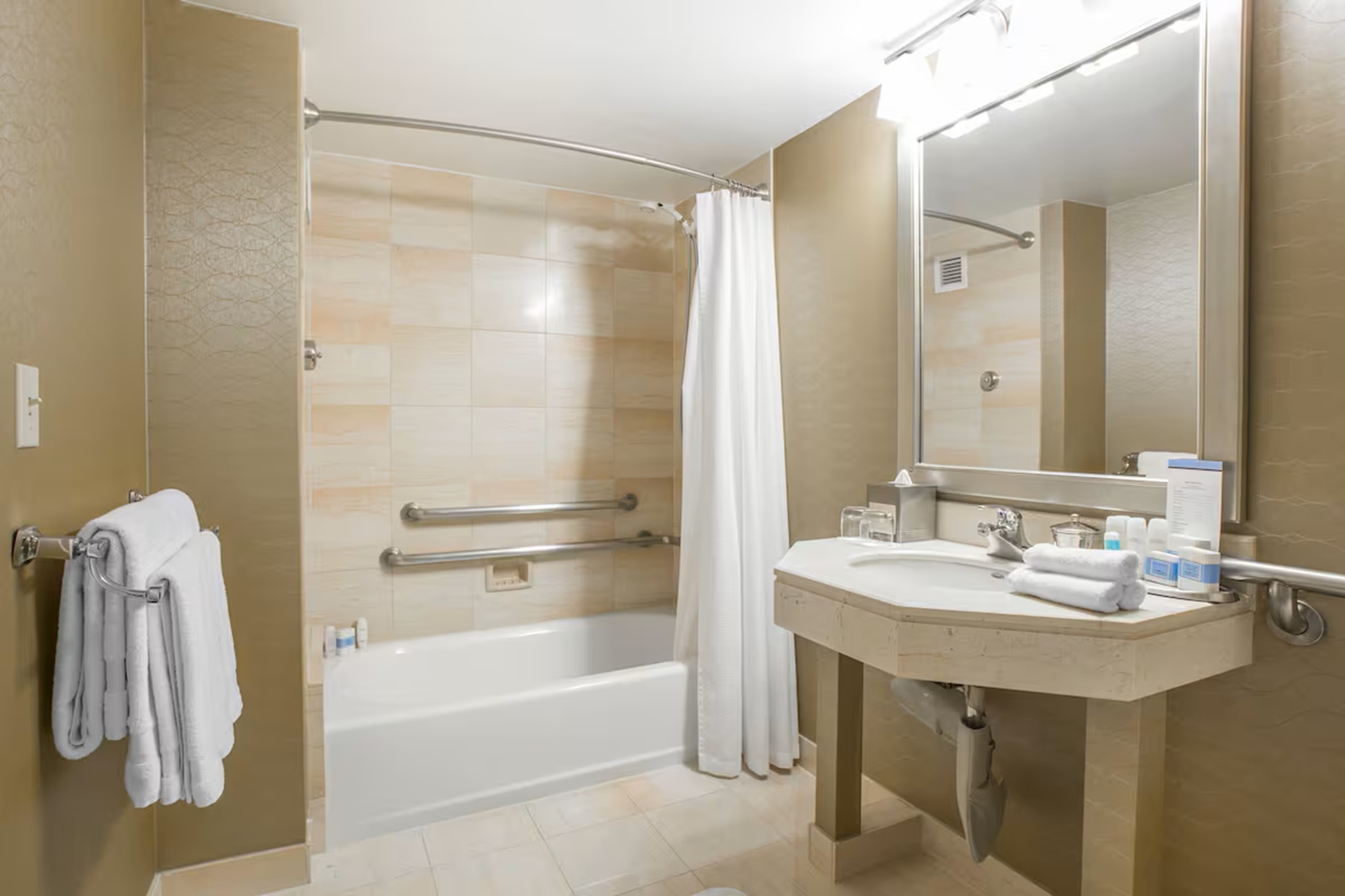 Room Two Double Beds