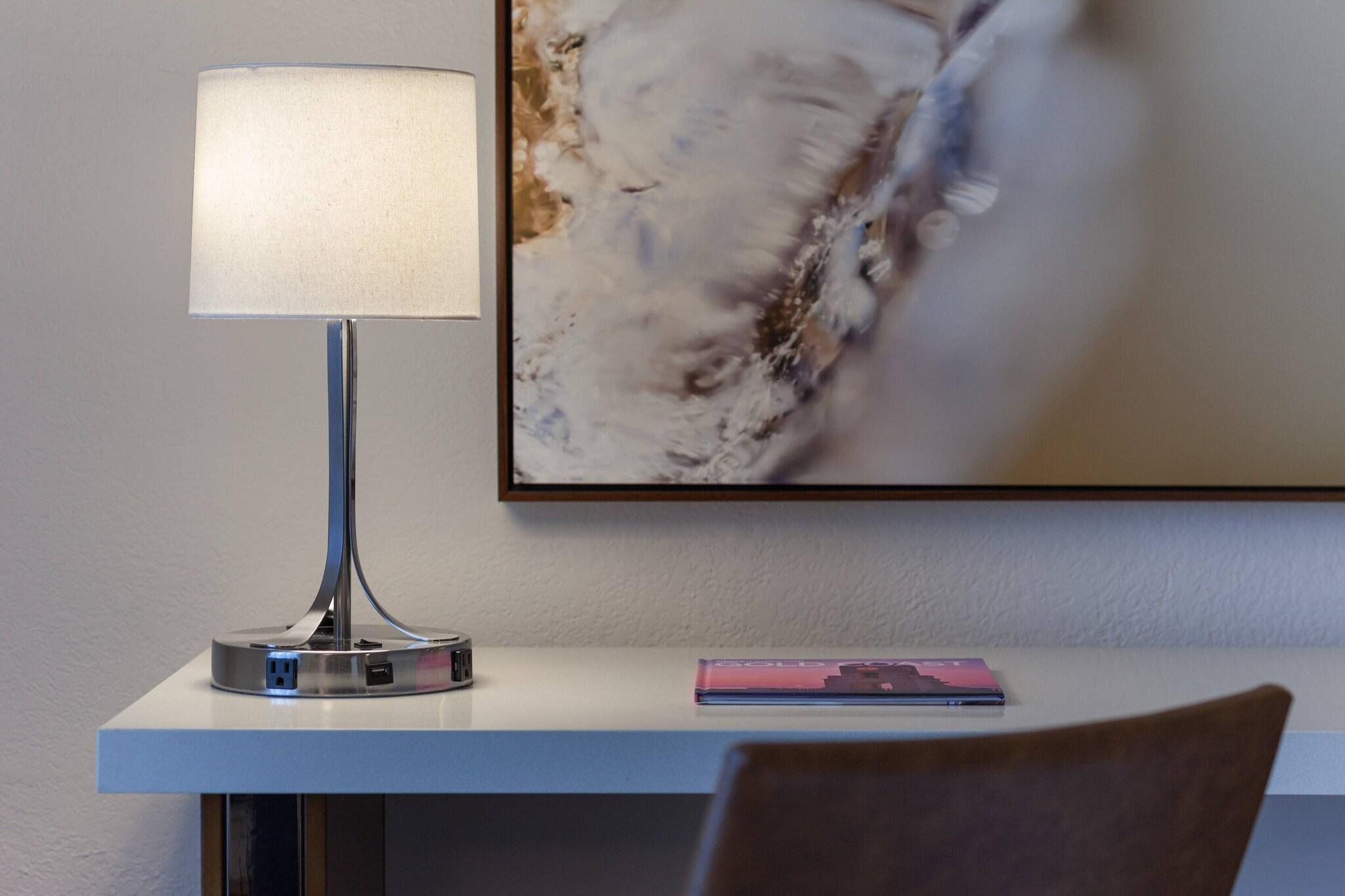 Double Deluxe King Bed