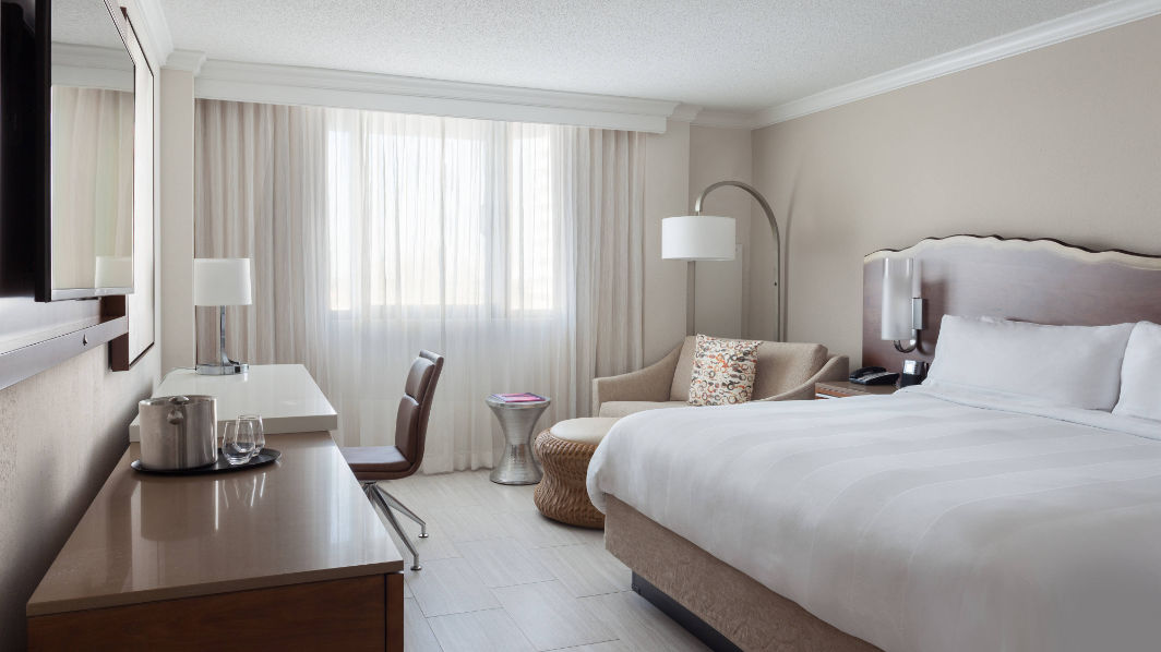 Double Deluxe King Bed