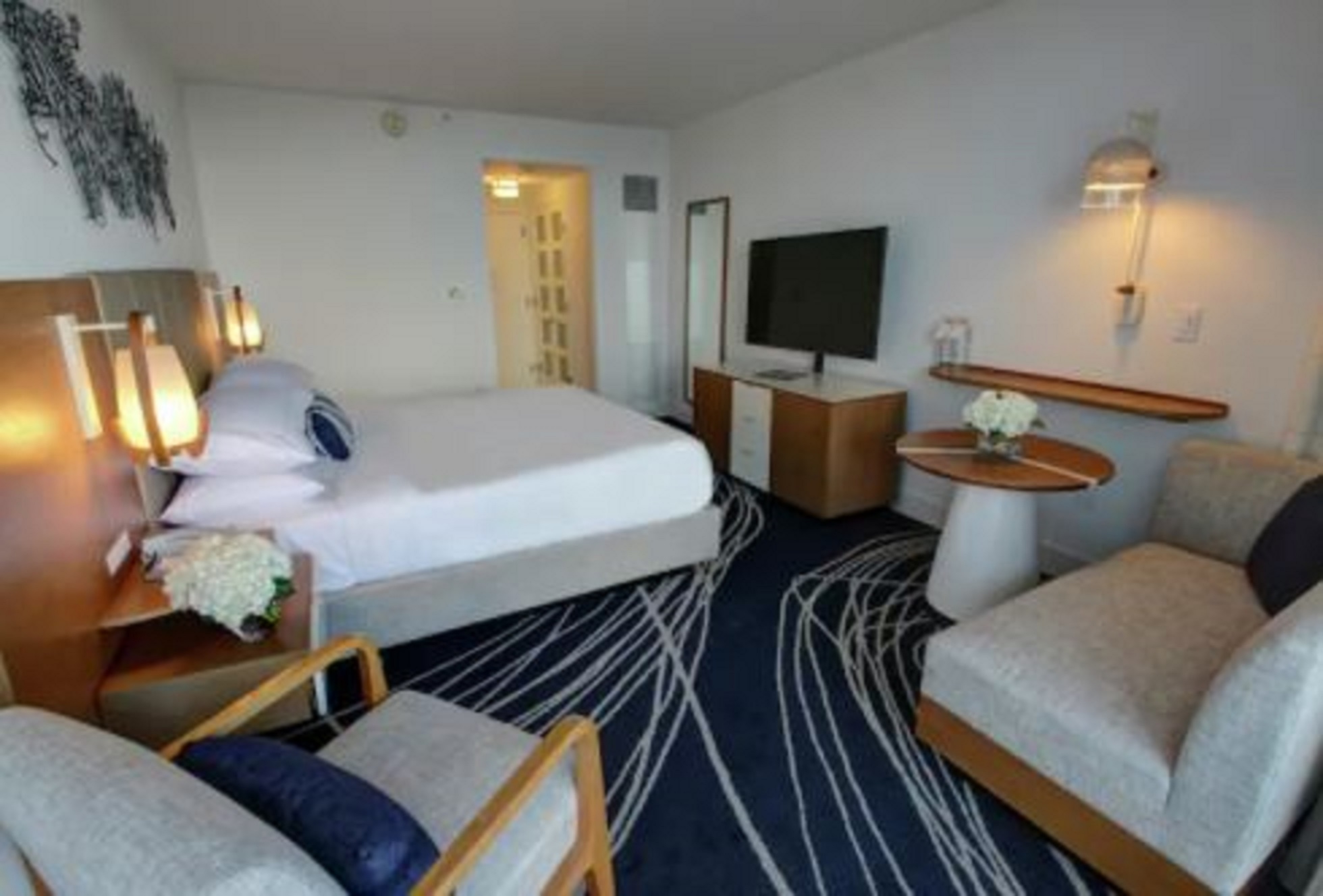 Double King Size Bed