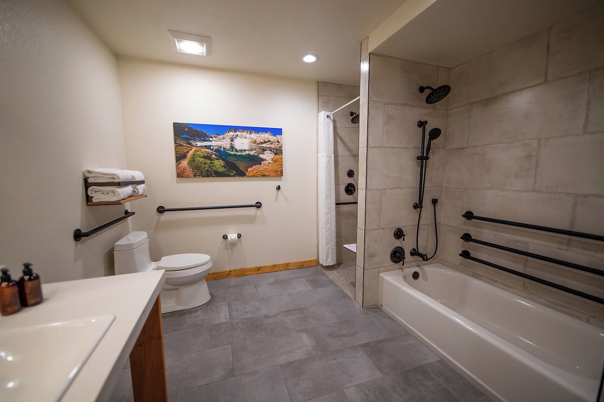 Double Deluxe King Bed