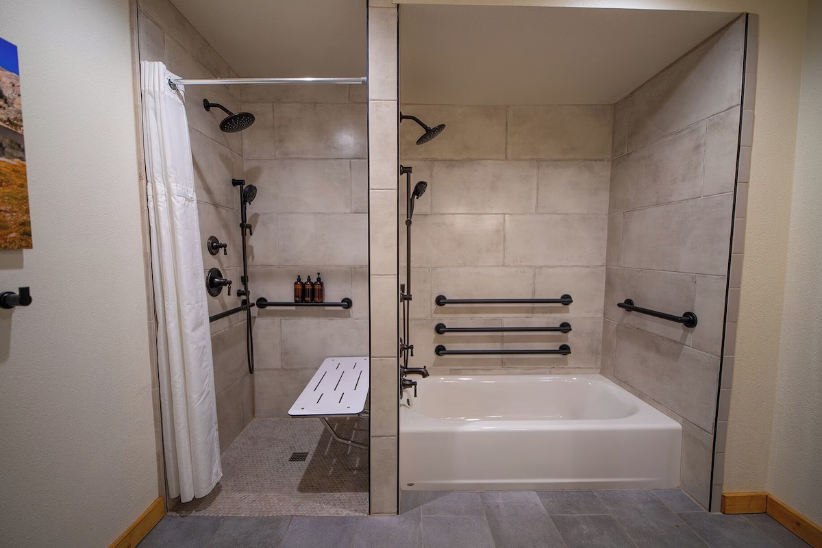 Double Deluxe King Bed