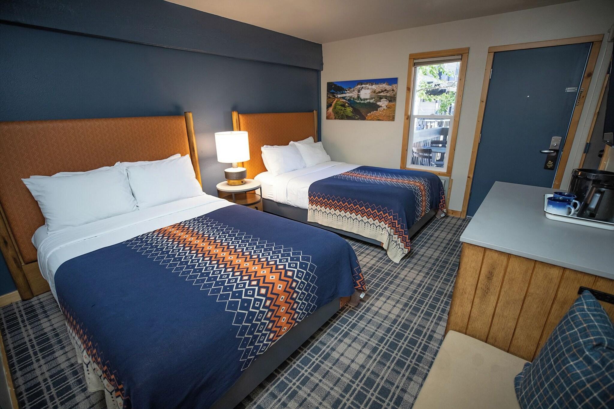 Chalet Two King Beds