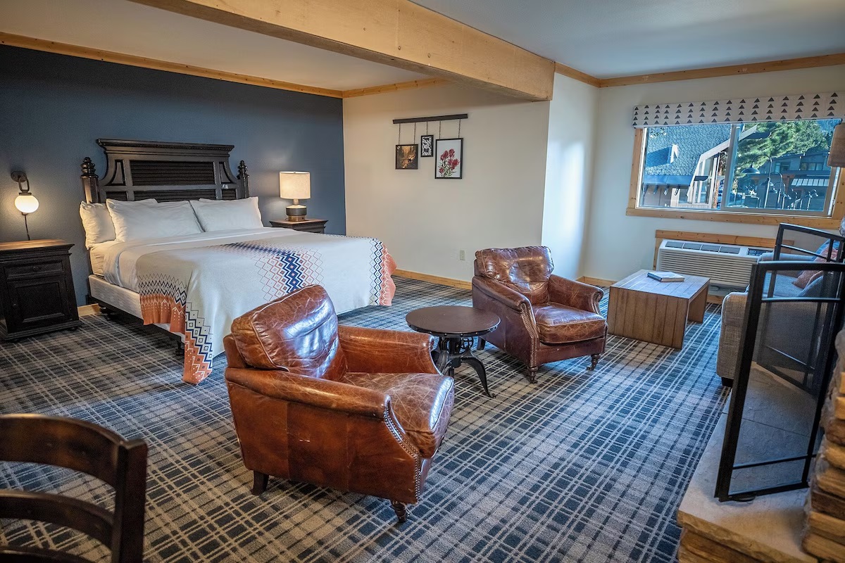 Double Deluxe King Bed