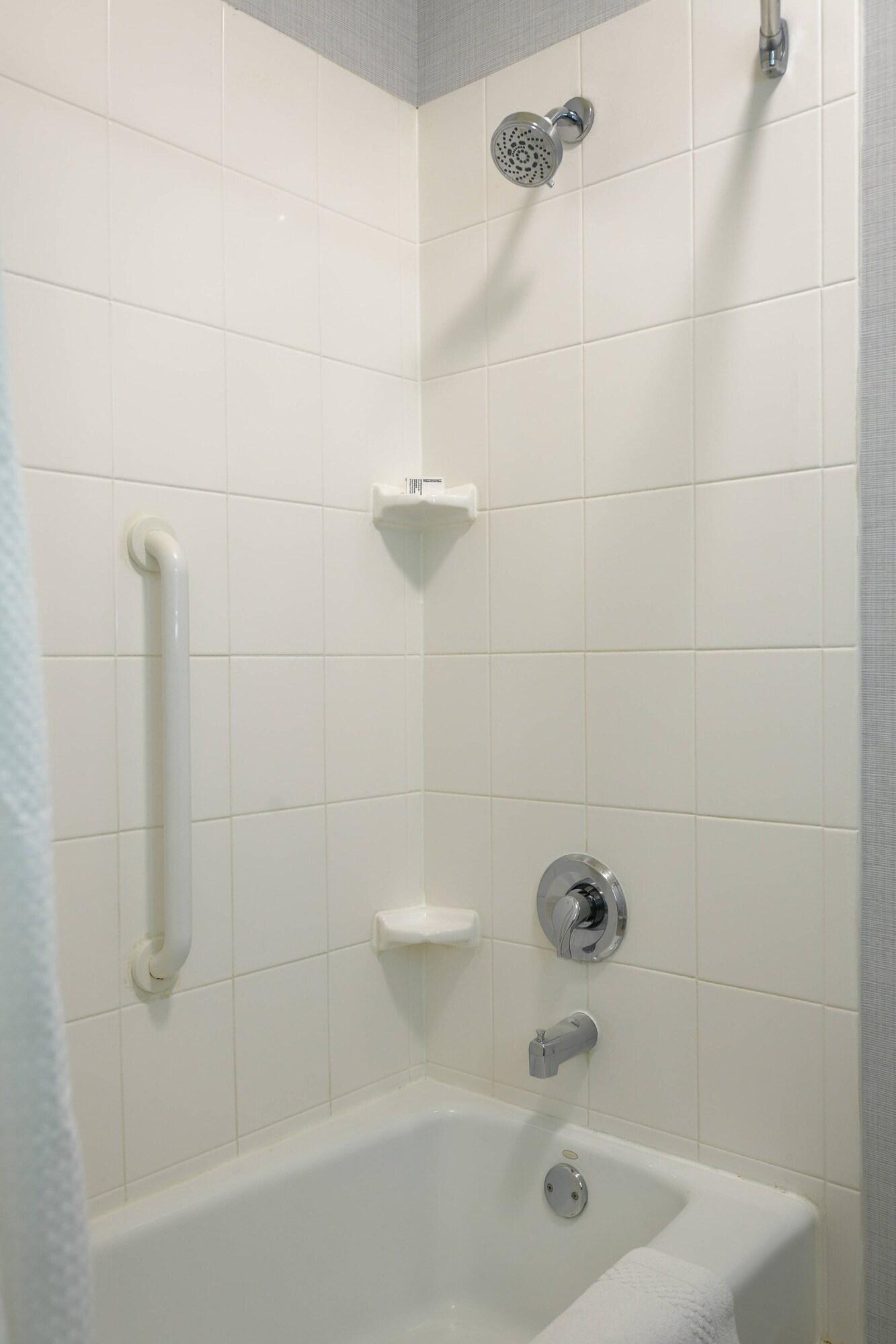 Double Deluxe Two Queen Beds