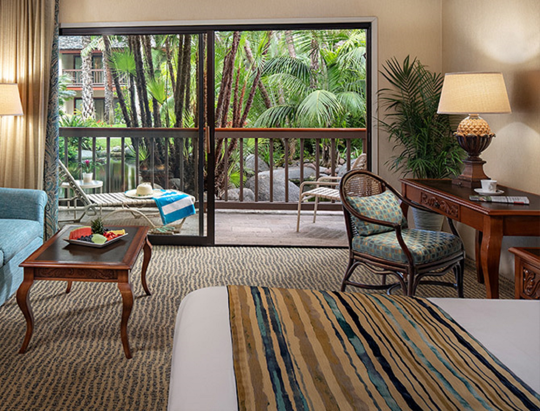 Double Queen Size Bed