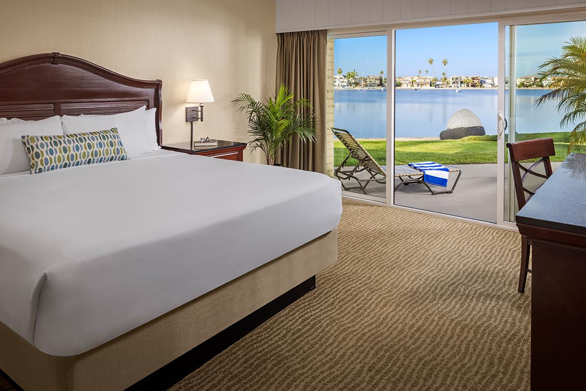 Studio King Size Bed