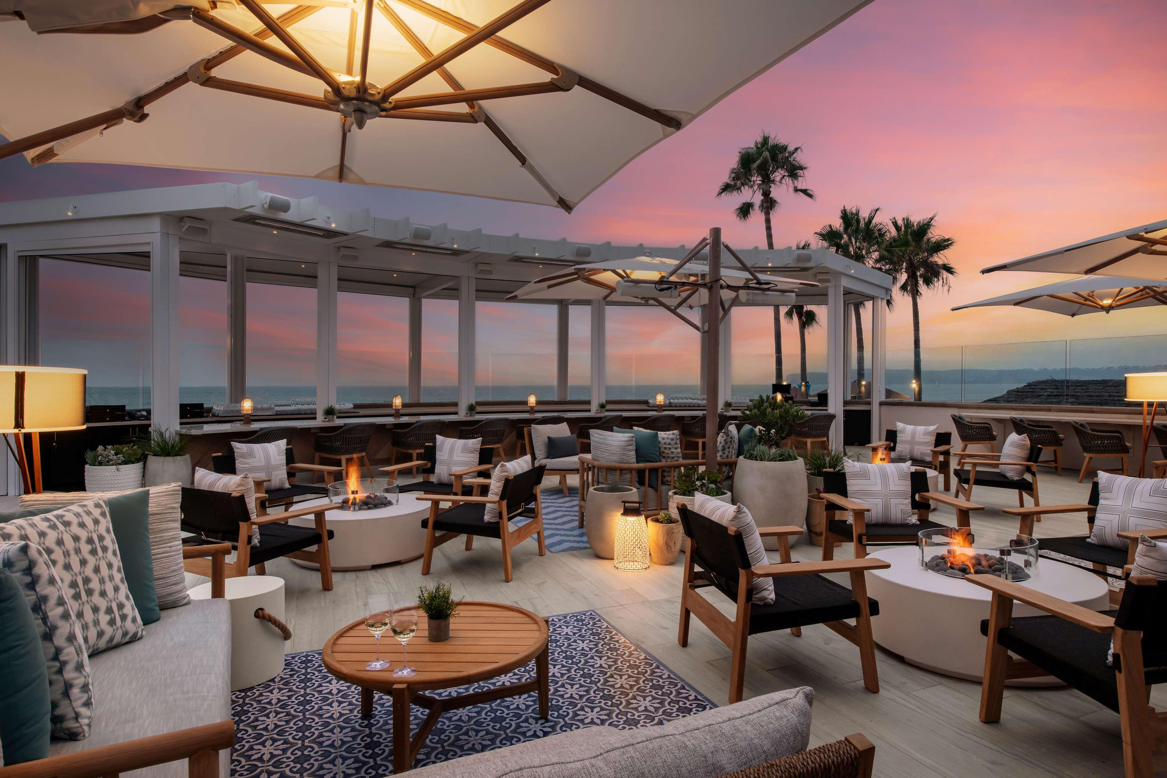 Double or Twin Ocean View Two Queen Beds