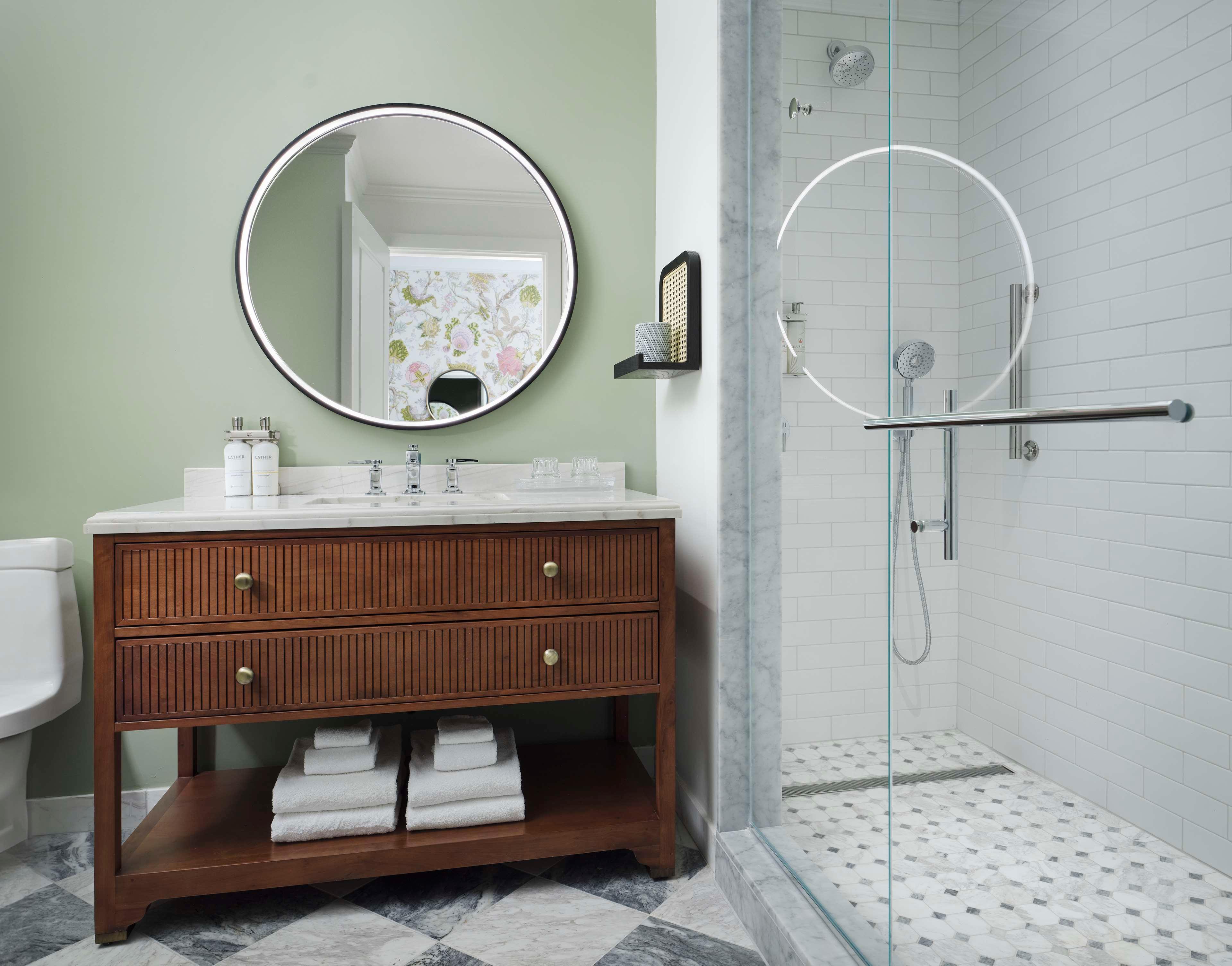 Double or Twin Two Queen Beds