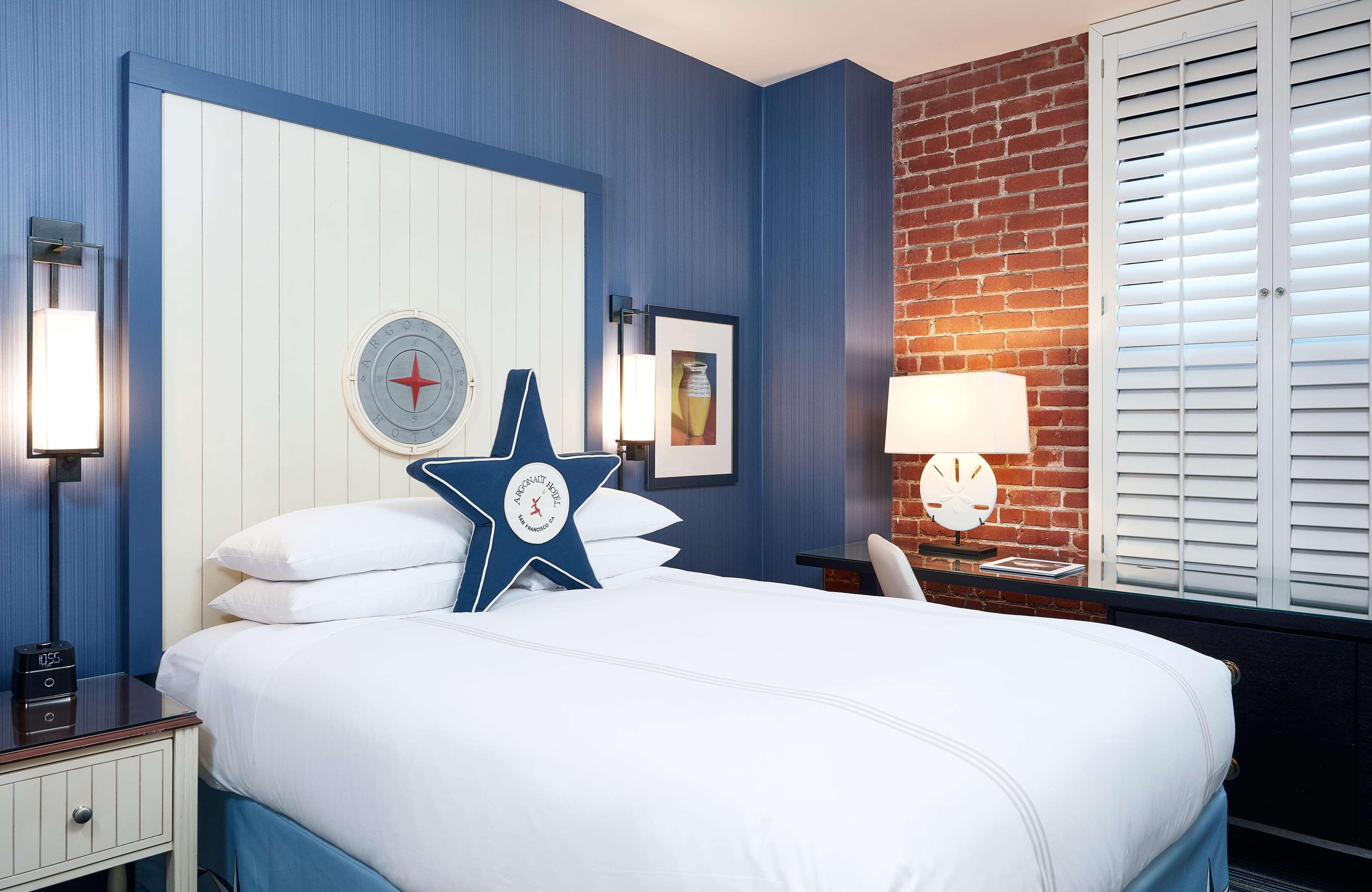 Double Queen Size Bed