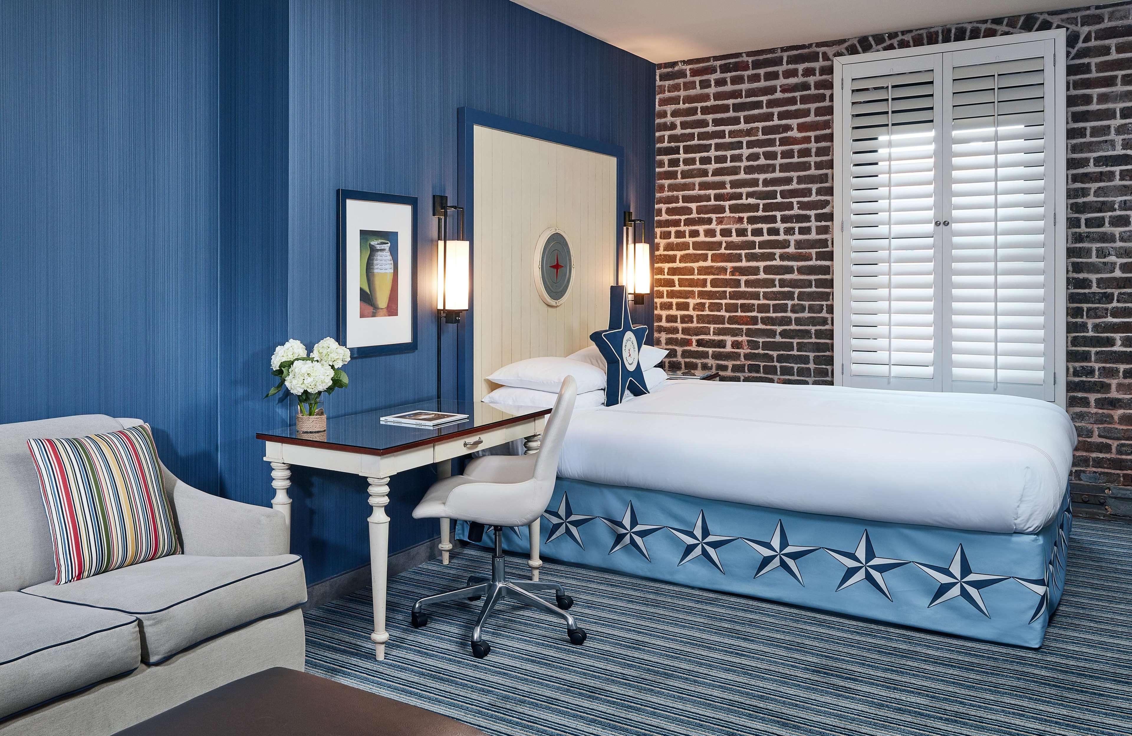 Room Deluxe King Bed