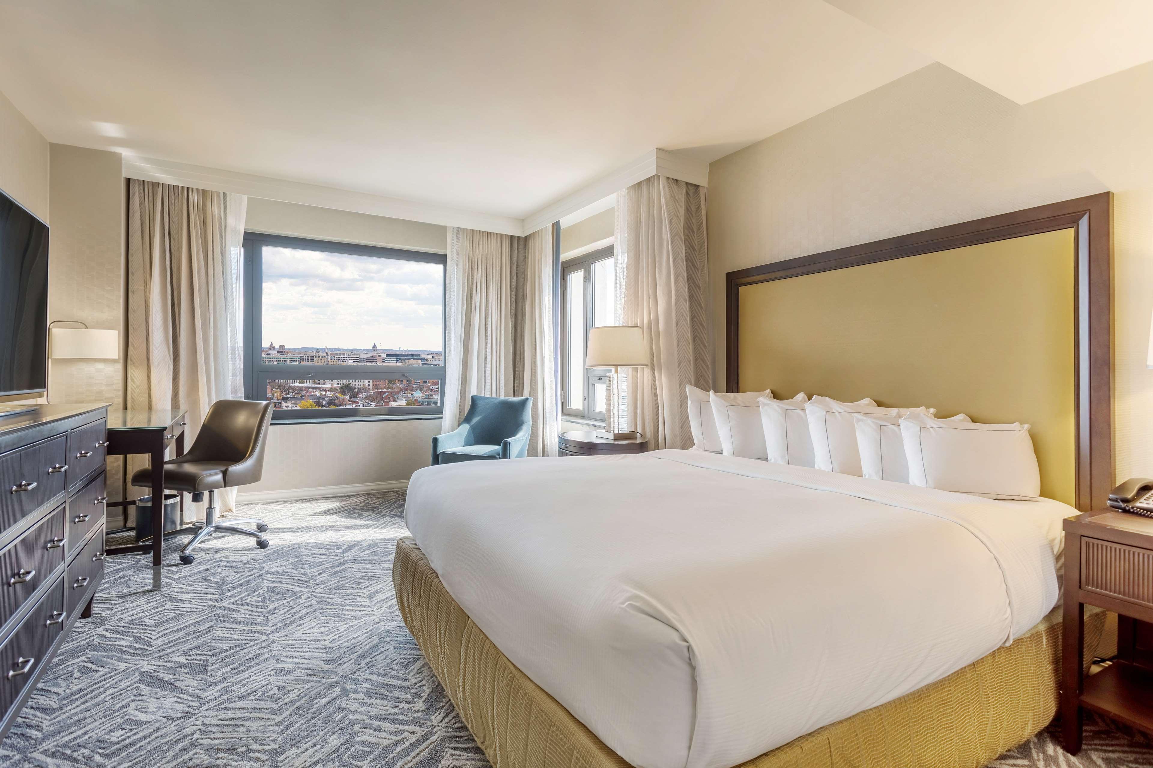 Double Executive King Bed