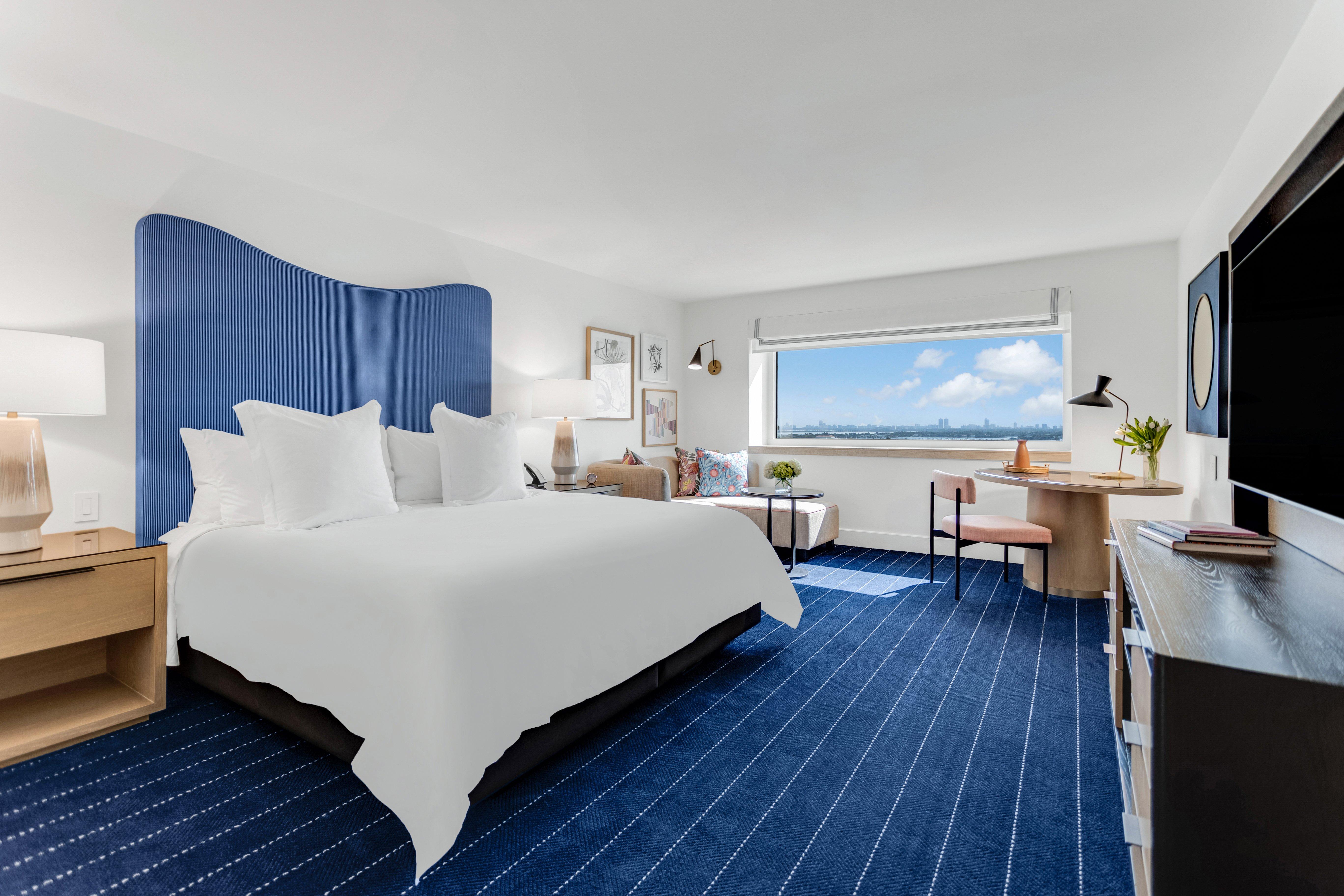 Double Bay View King Bed