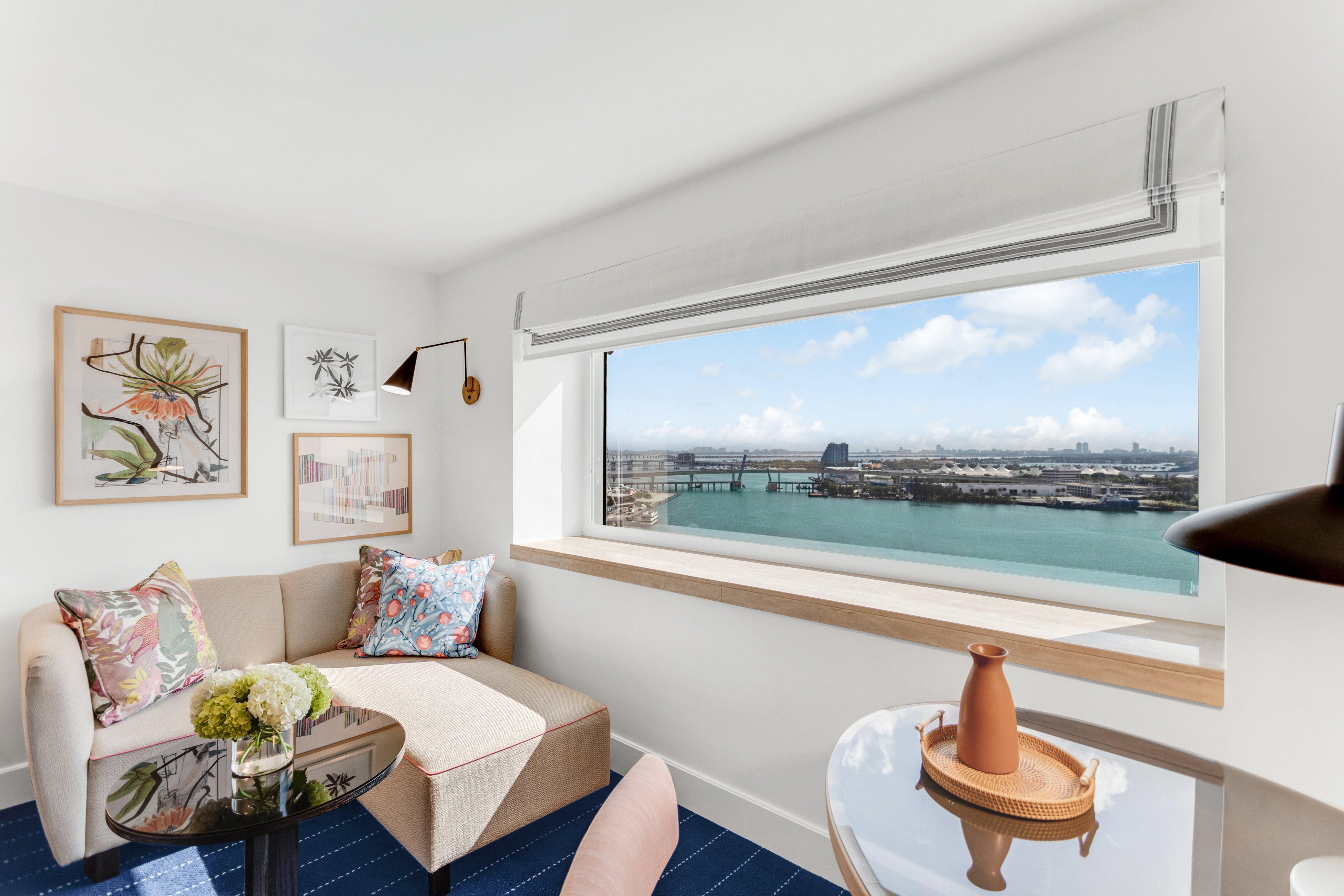 Double Bay View King Bed