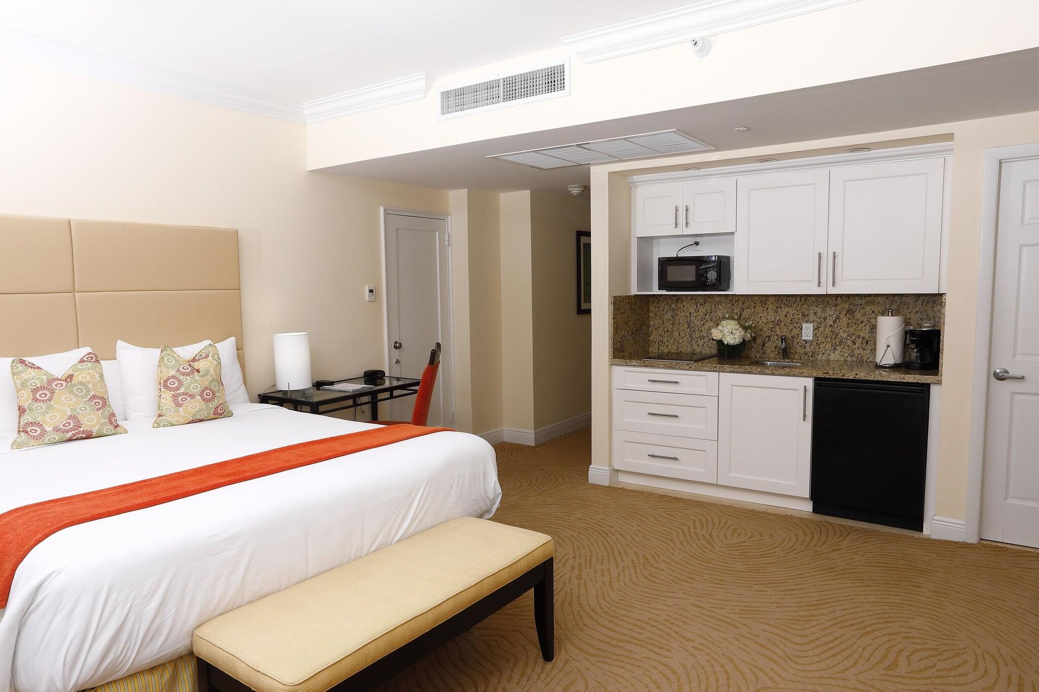 Junior Suite with Kitchenette