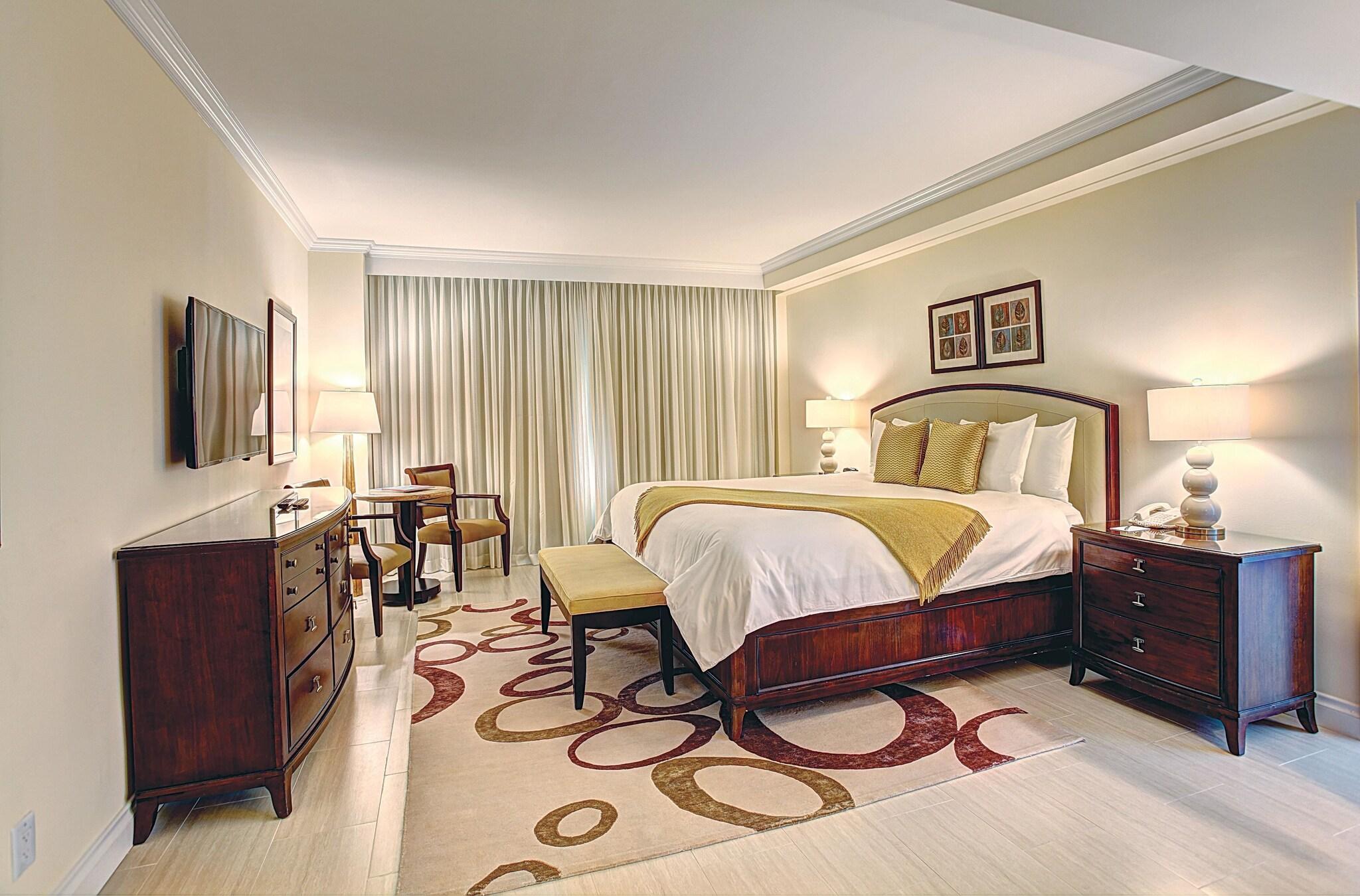 Suite with Kitchenette