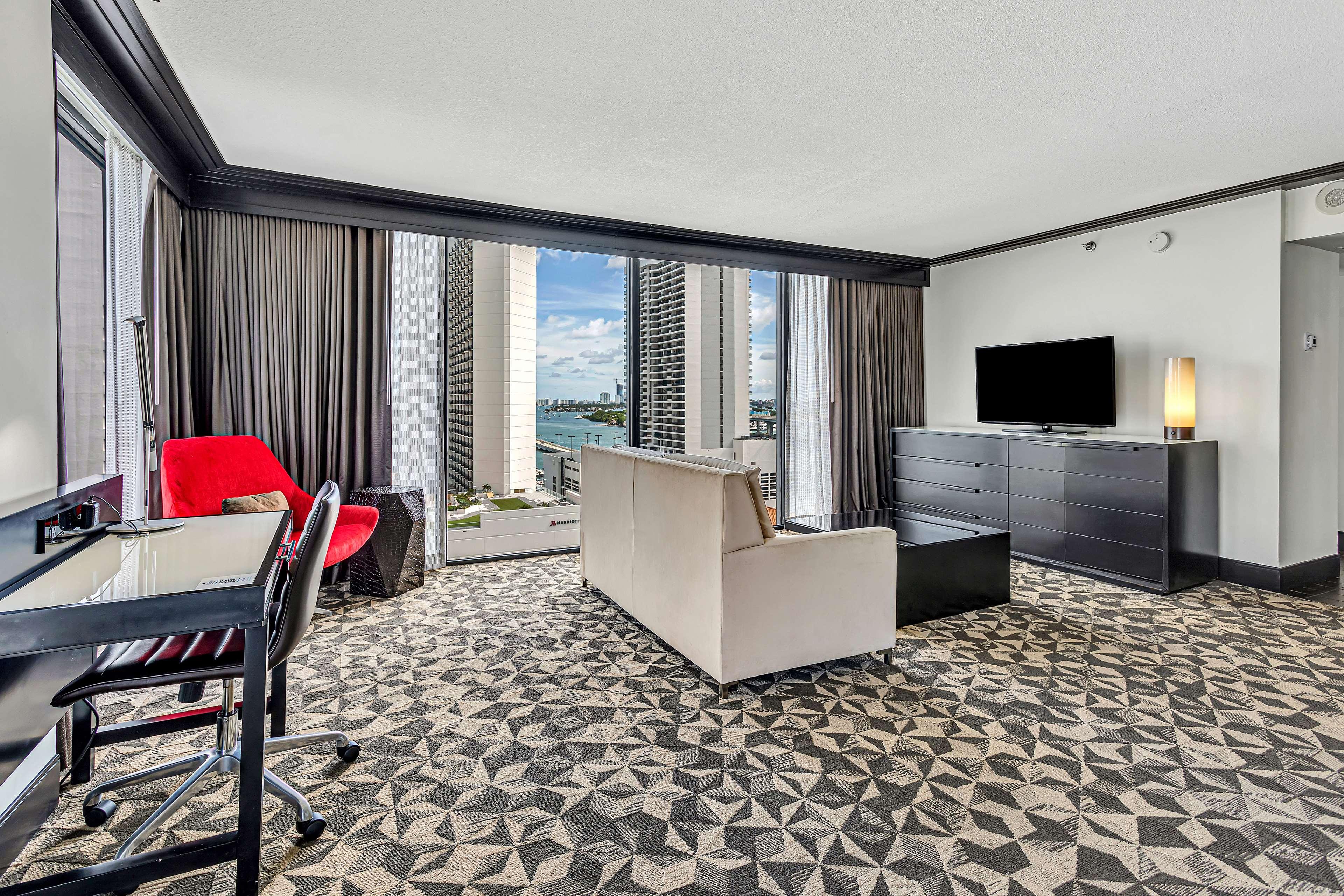 Junior Suite Bay View