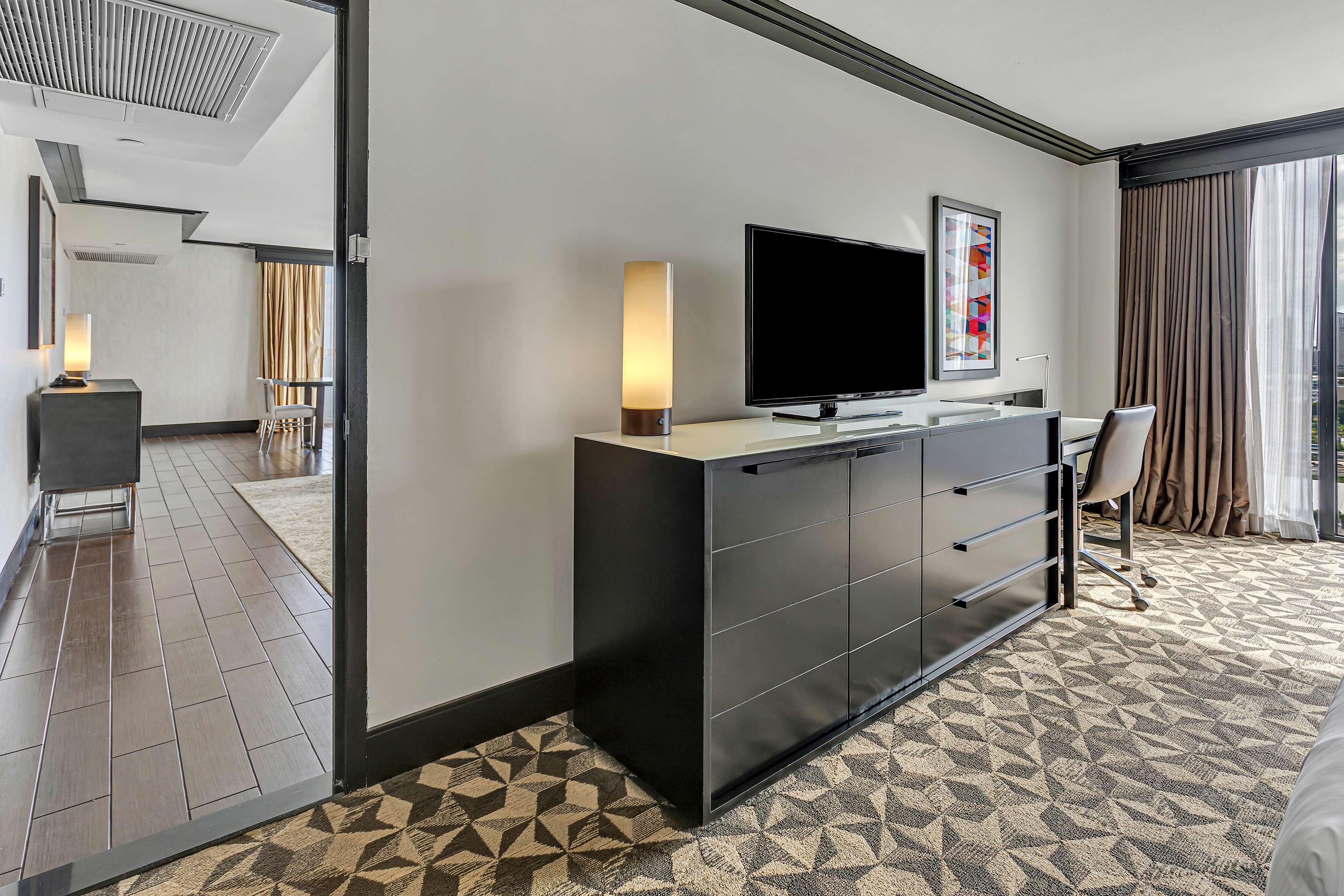 Suite Two Queen Beds One Bedroom