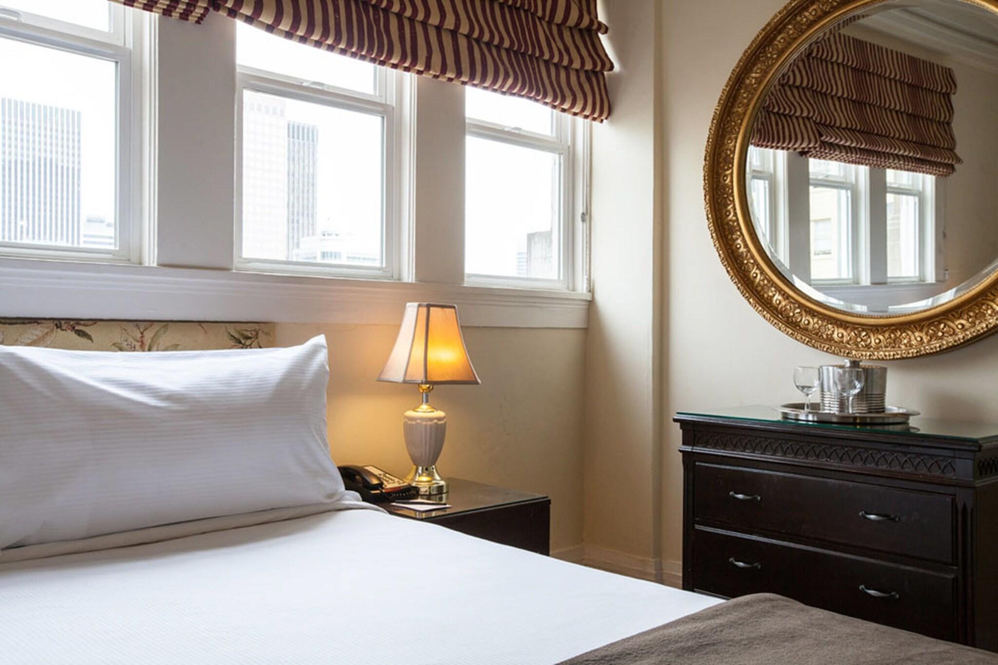 Suite with Kitchenette