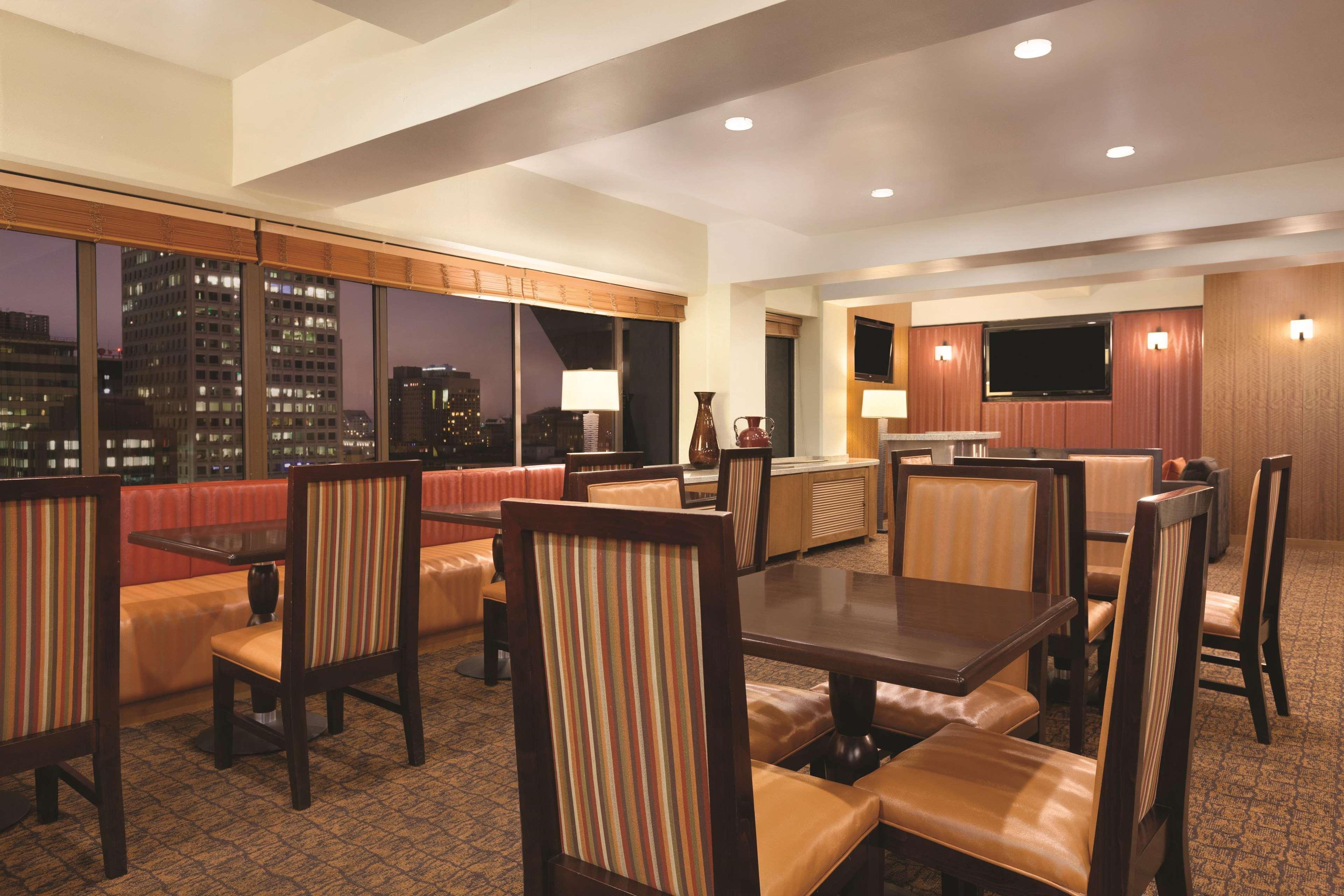 Junior Suite King Size Bed