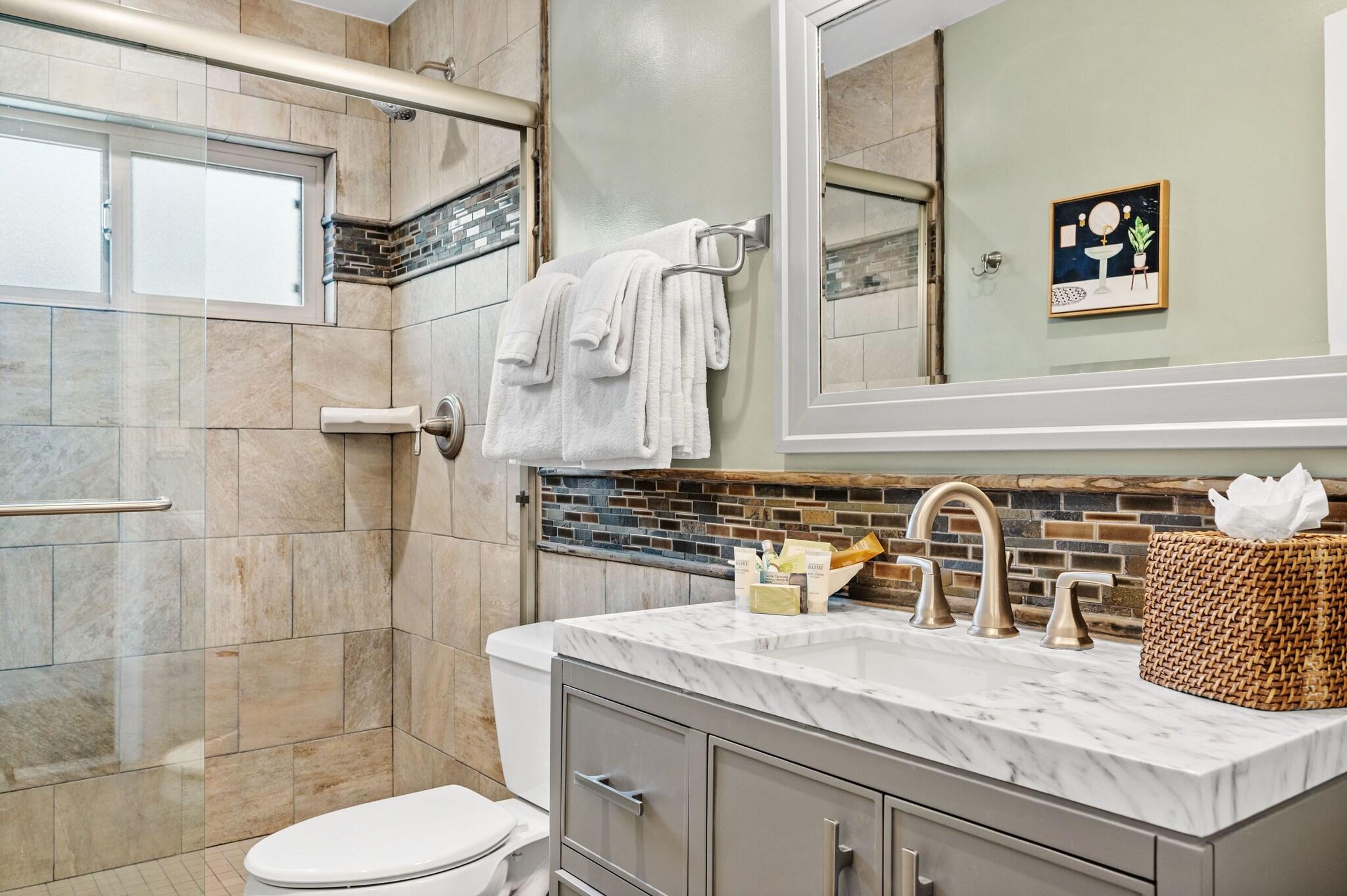 Quadruple Deluxe Two Queen Beds