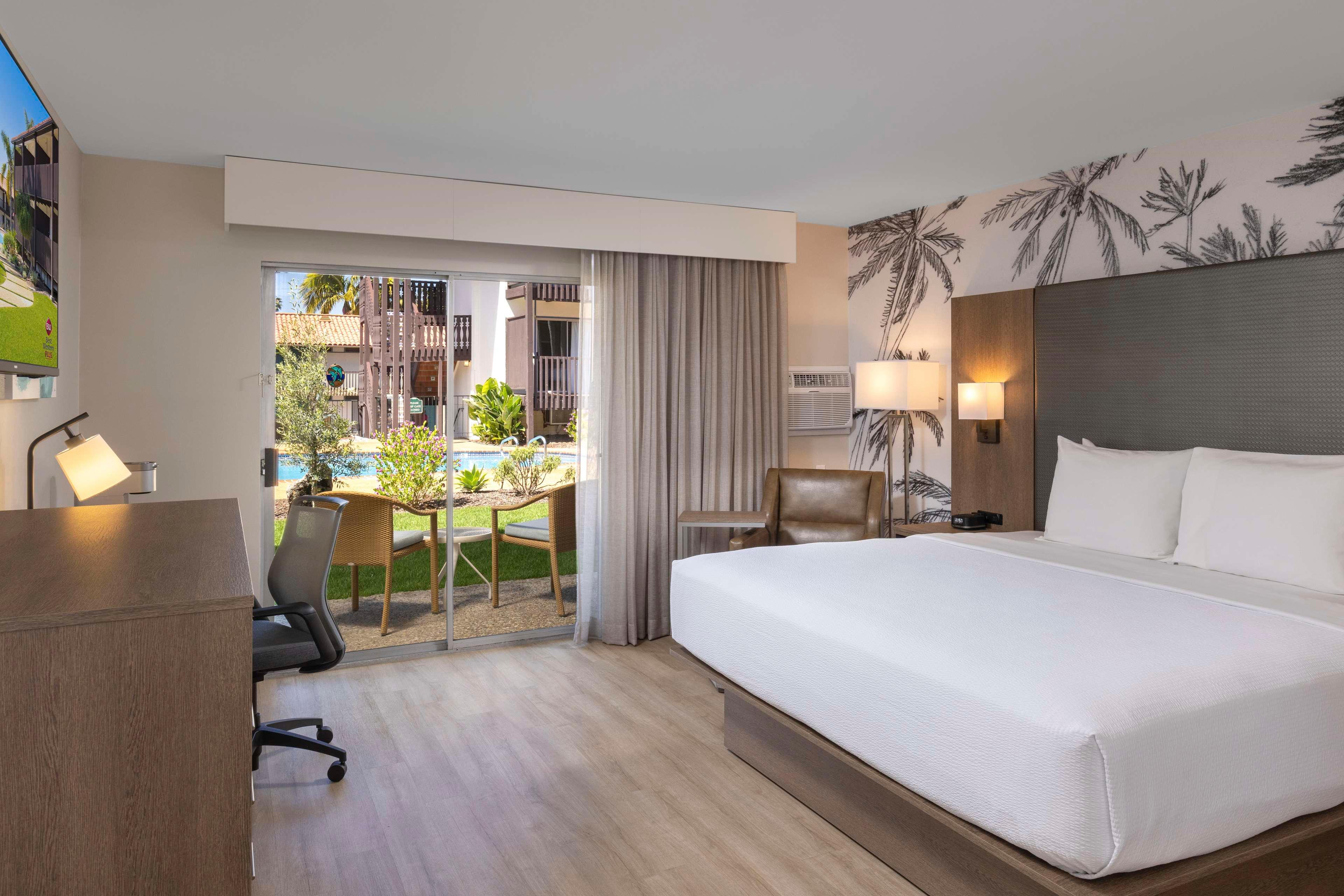 Double King Size Bed