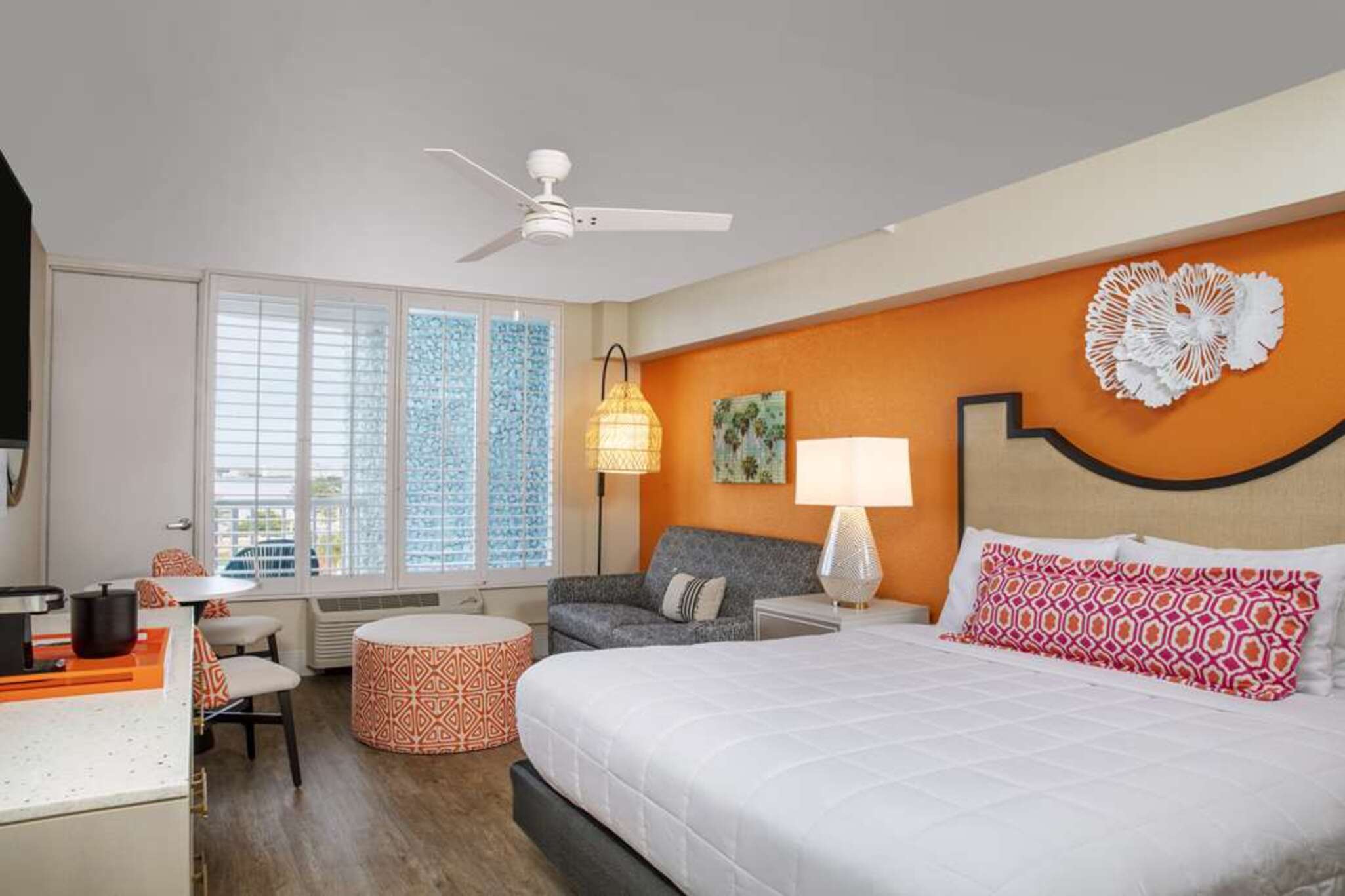 Double Bay View King Bed