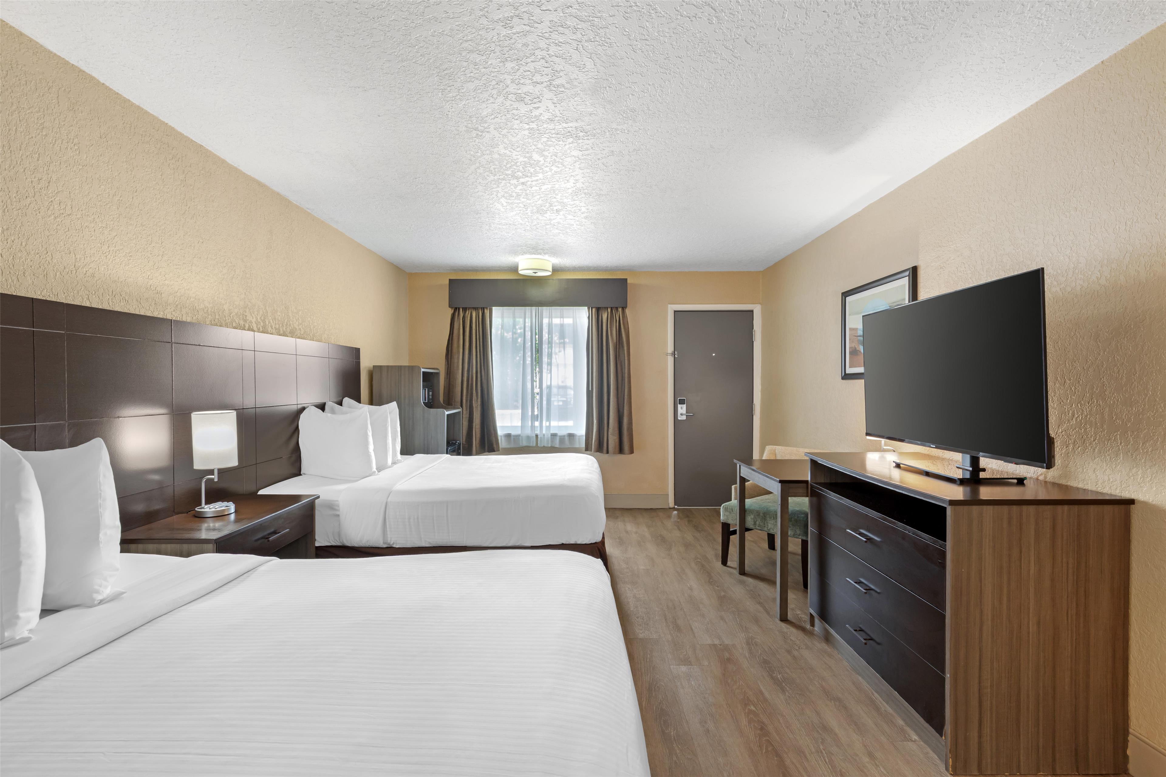 Room Two Double Beds Non Smoking