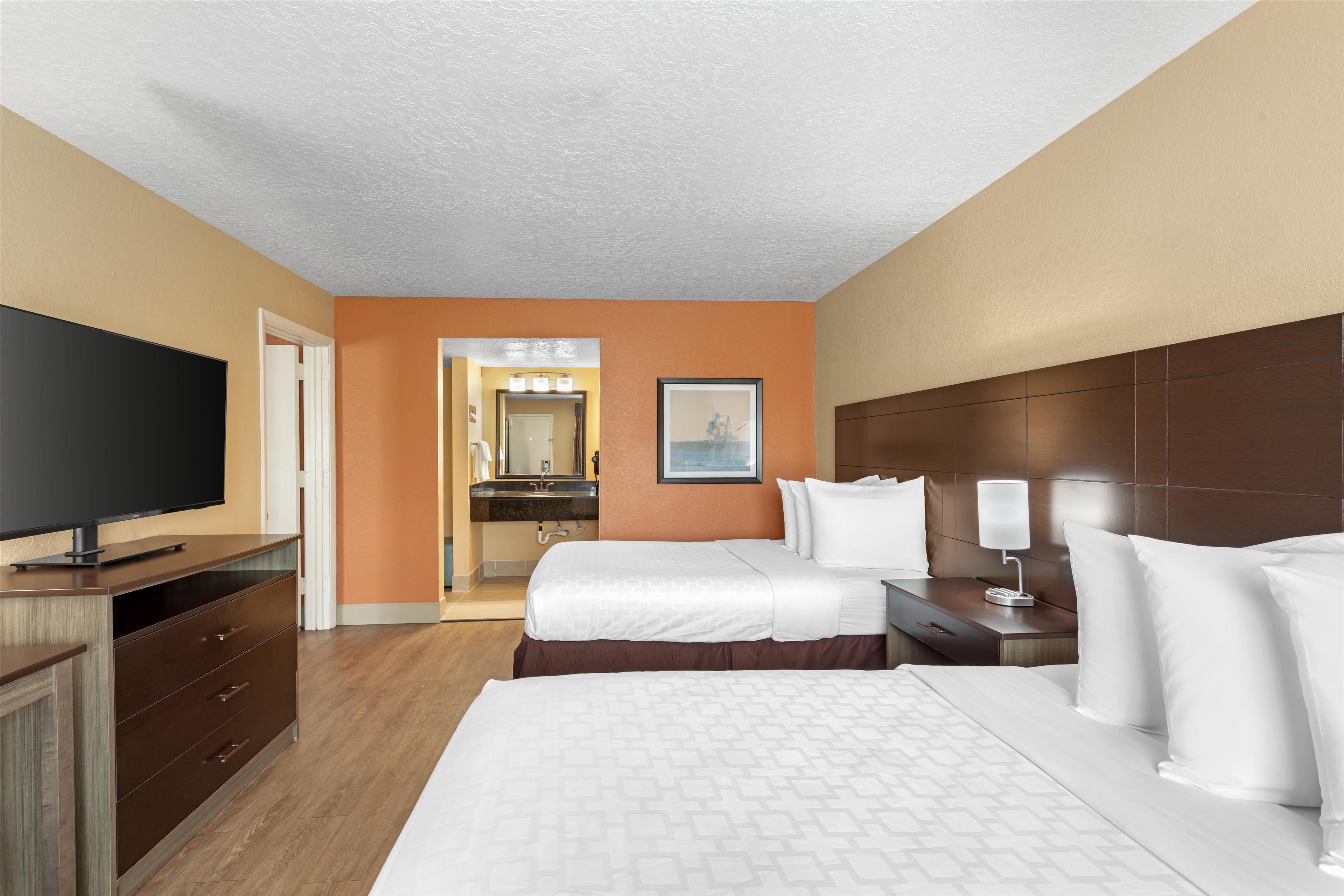 Suite Two Double Beds Non Smoking