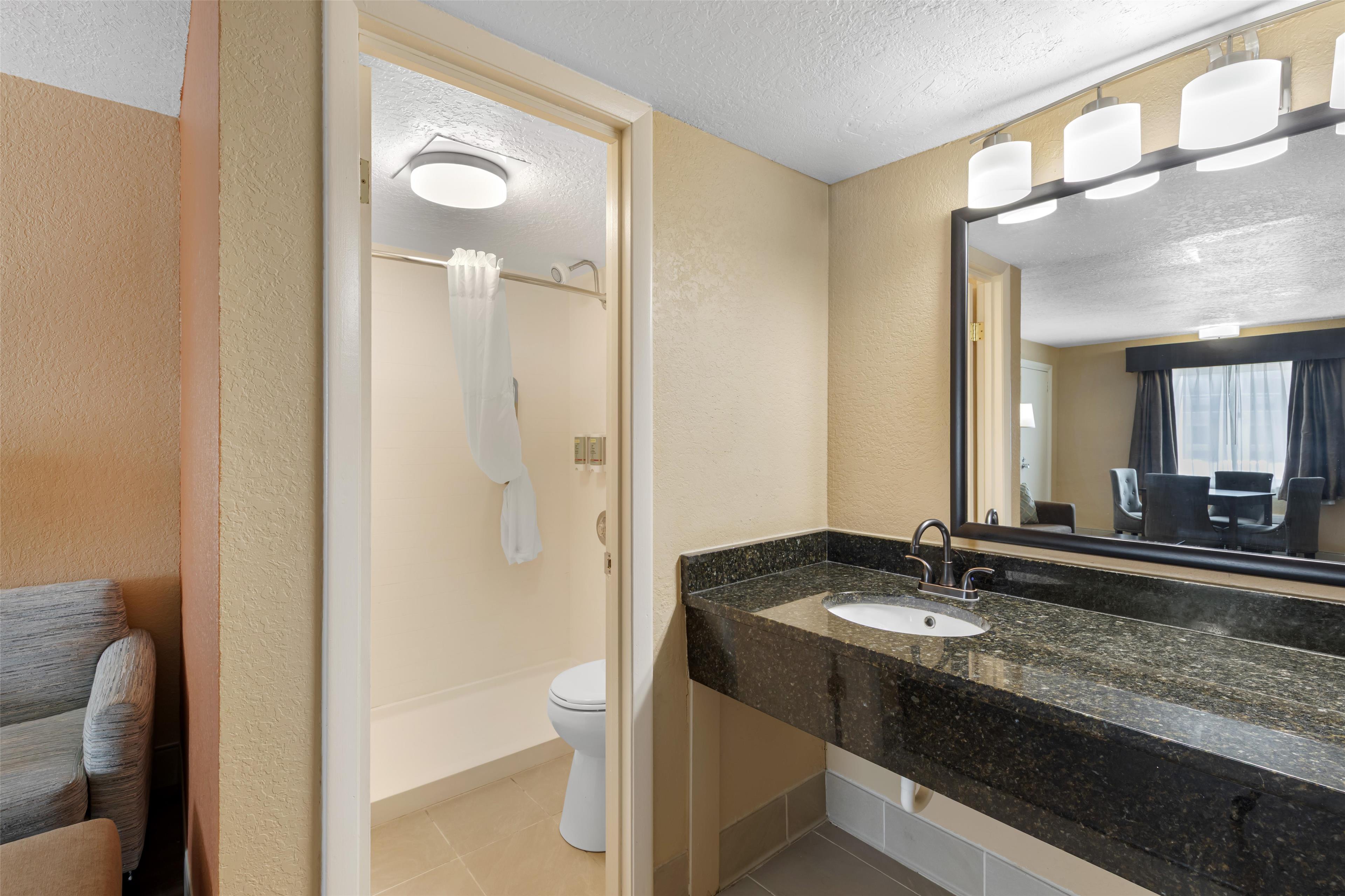 Suite Two Double Beds Non Smoking