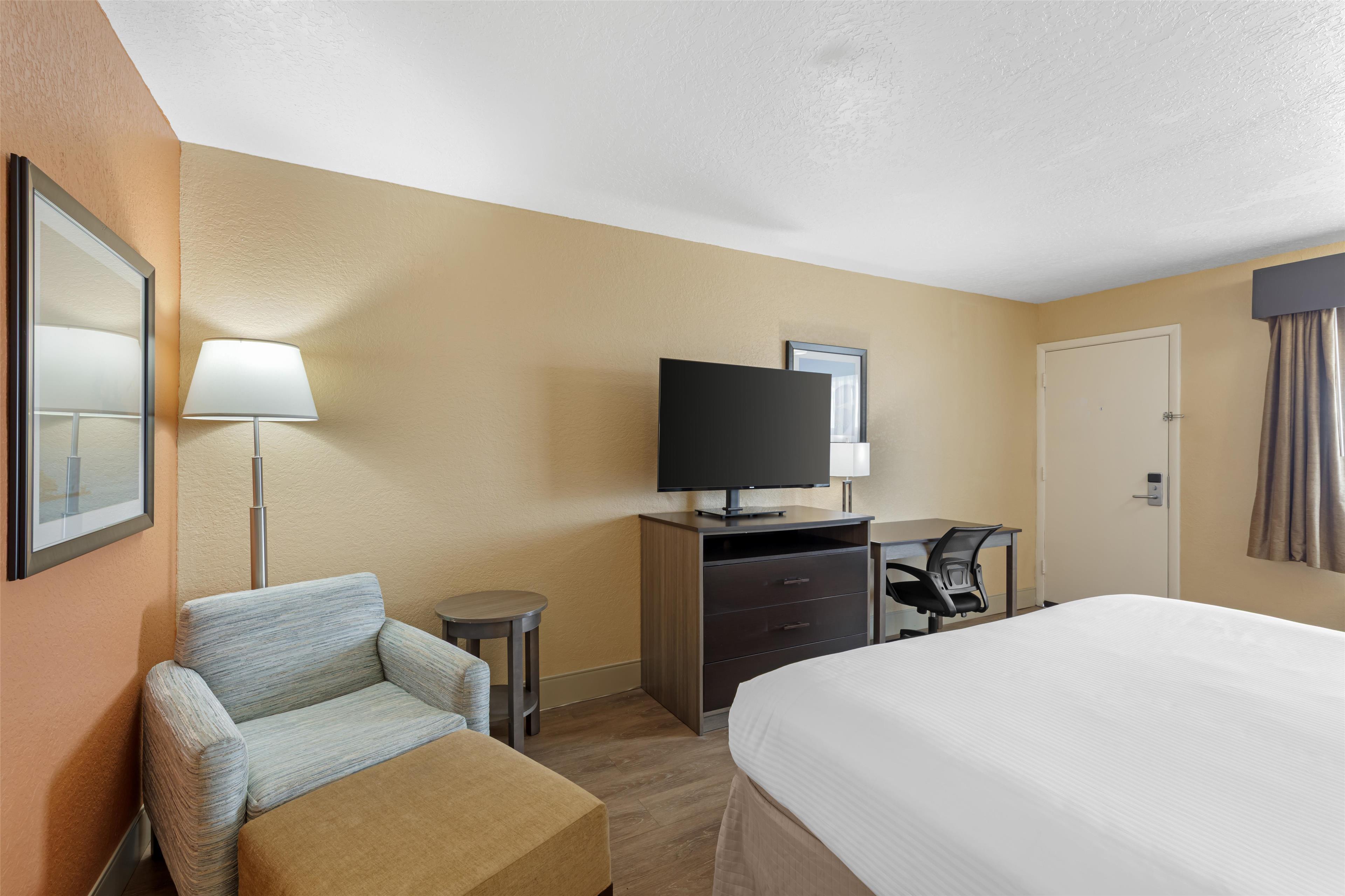 Room Queen Bed Non Smoking