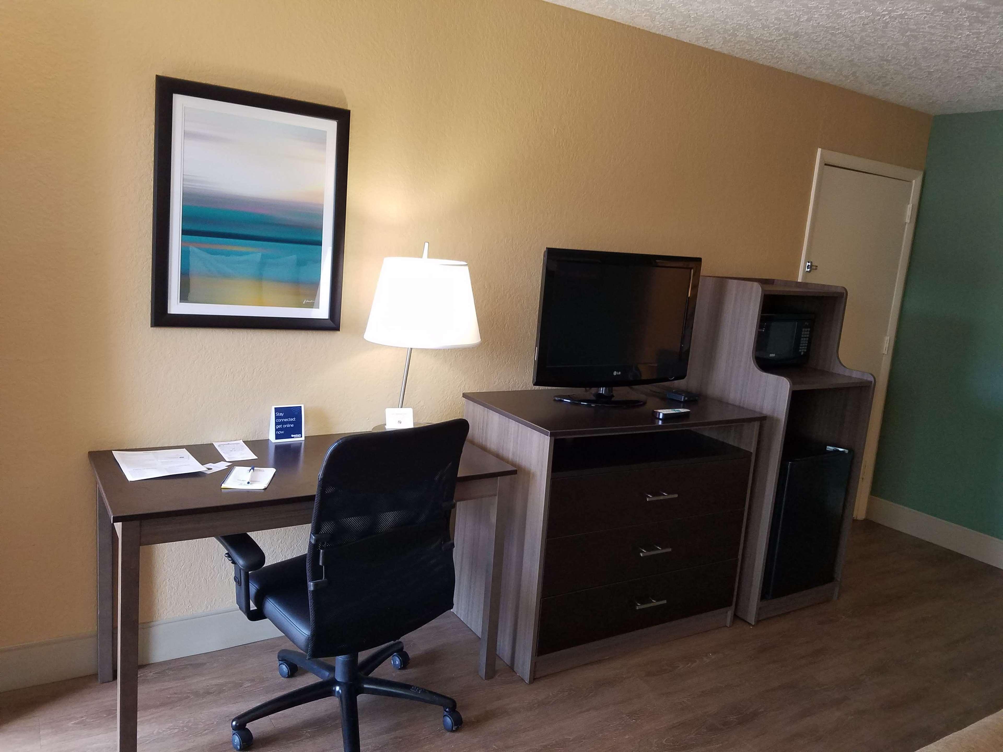 Suite Two Double Beds Non Smoking